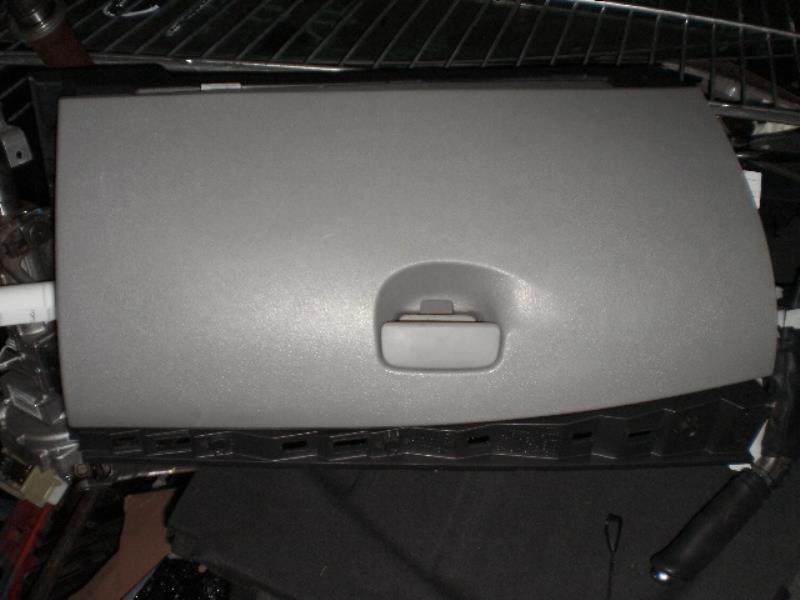 Boite a gants RENAULT MEGANE 3 PHASE 1 Diesel - 1