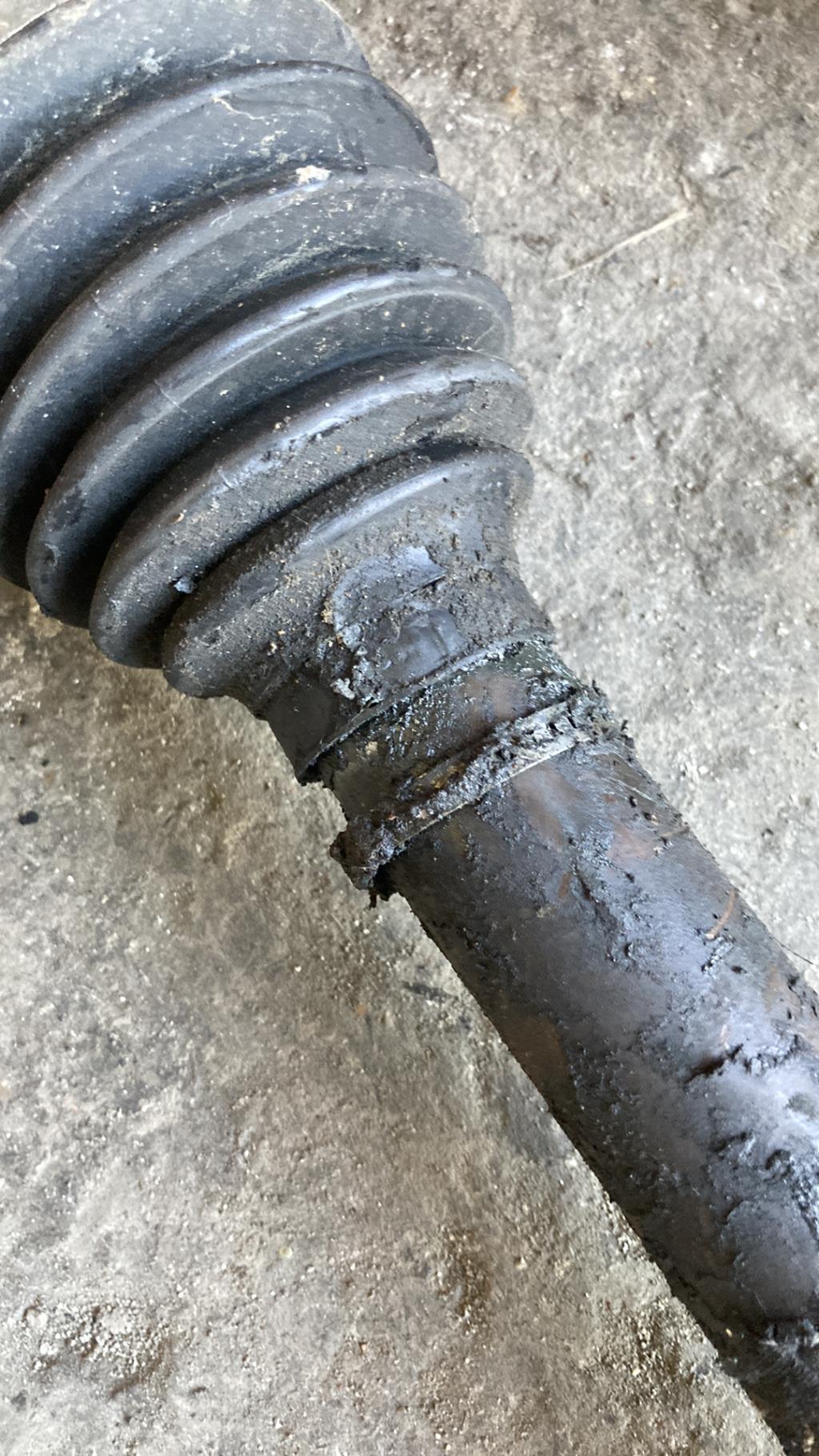 Cardan gauche (transmission) CITROEN C5 2 Diesel - 1