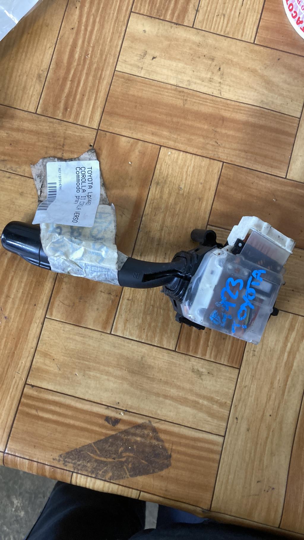 Commodo phare TOYOTA COROLLA VERSO 2 PHASE 2 Diesel - 1
