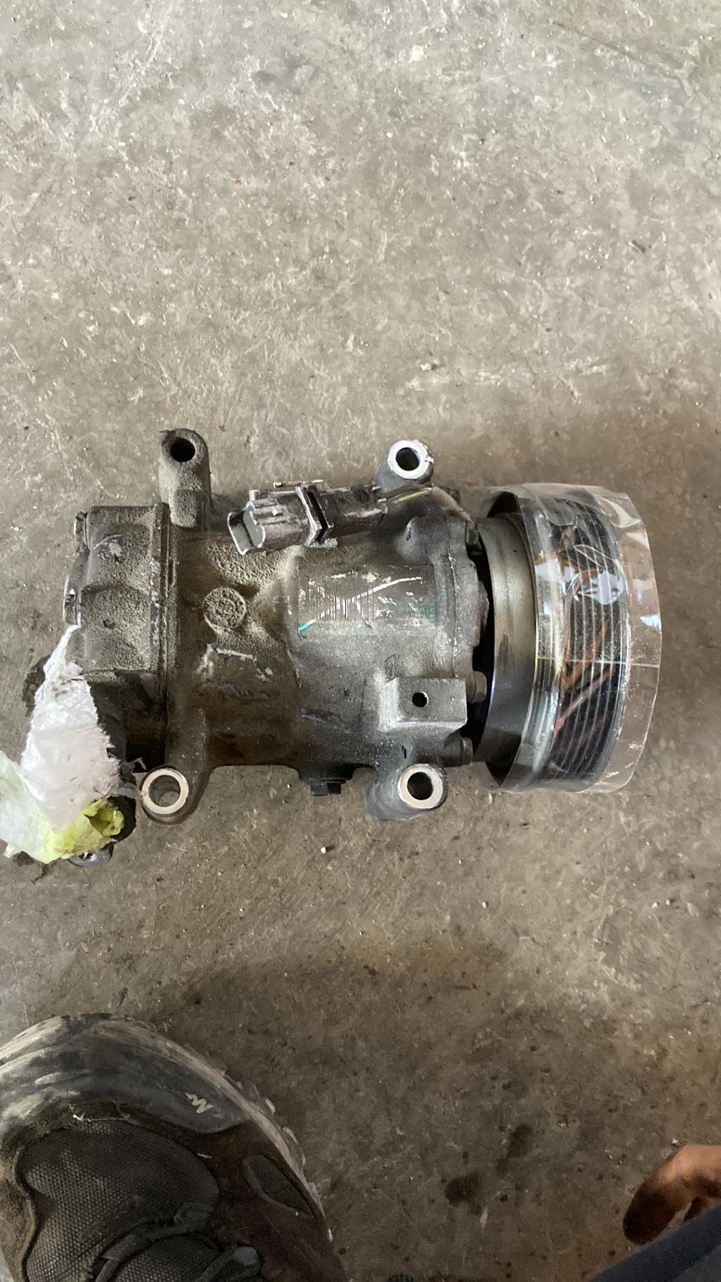 Compresseur clim RENAULT CLIO 3 PHASE 1 Diesel - 1