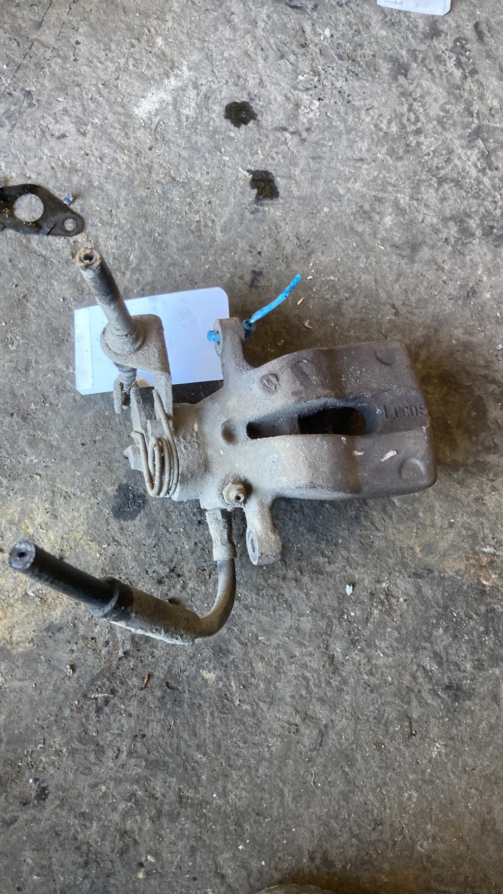 Etrier arriere droit (freinage) LANCIA LYBRA BREAK Diesel - 1