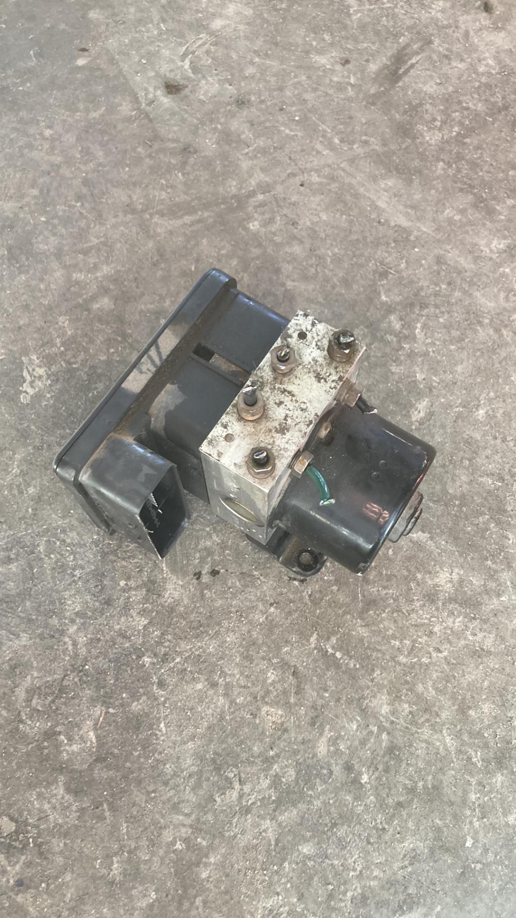 Bloc ABS (freins anti-blocage) CITROEN C5 1 PHASE 1 Diesel - 1