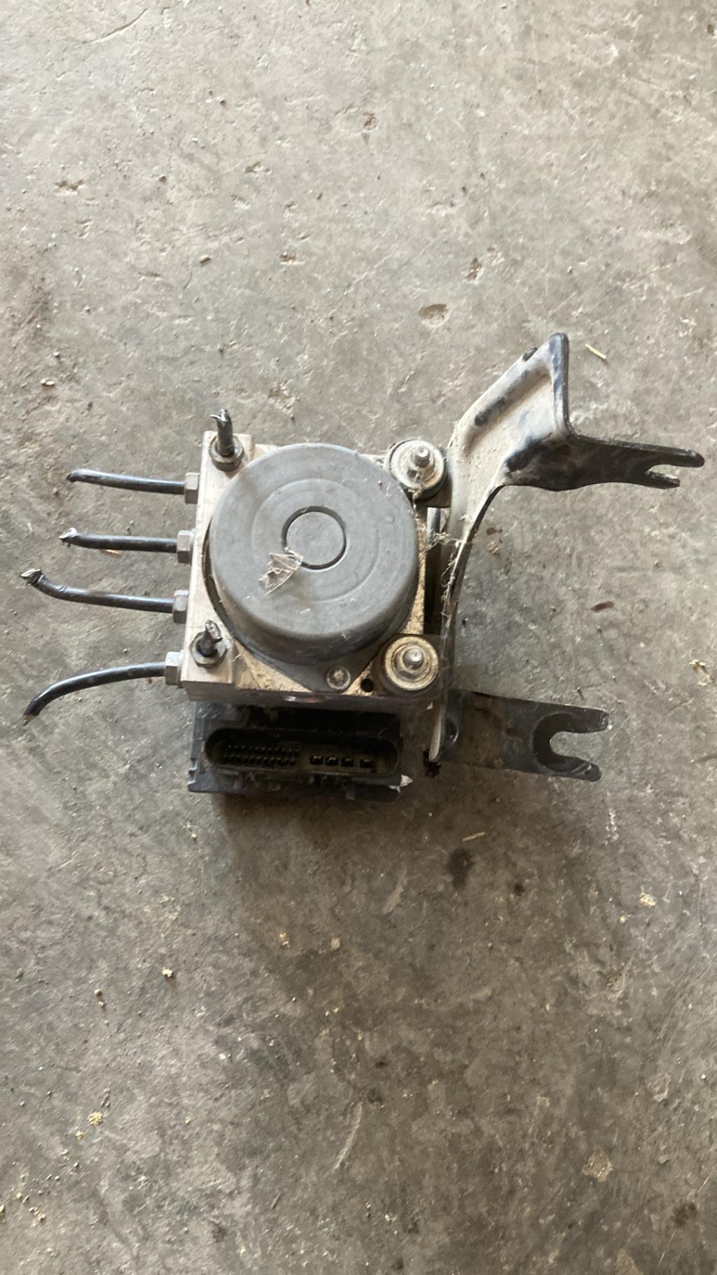 Bloc ABS (freins anti-blocage) NISSAN NOTE 1 PHASE 1 Essence - 1