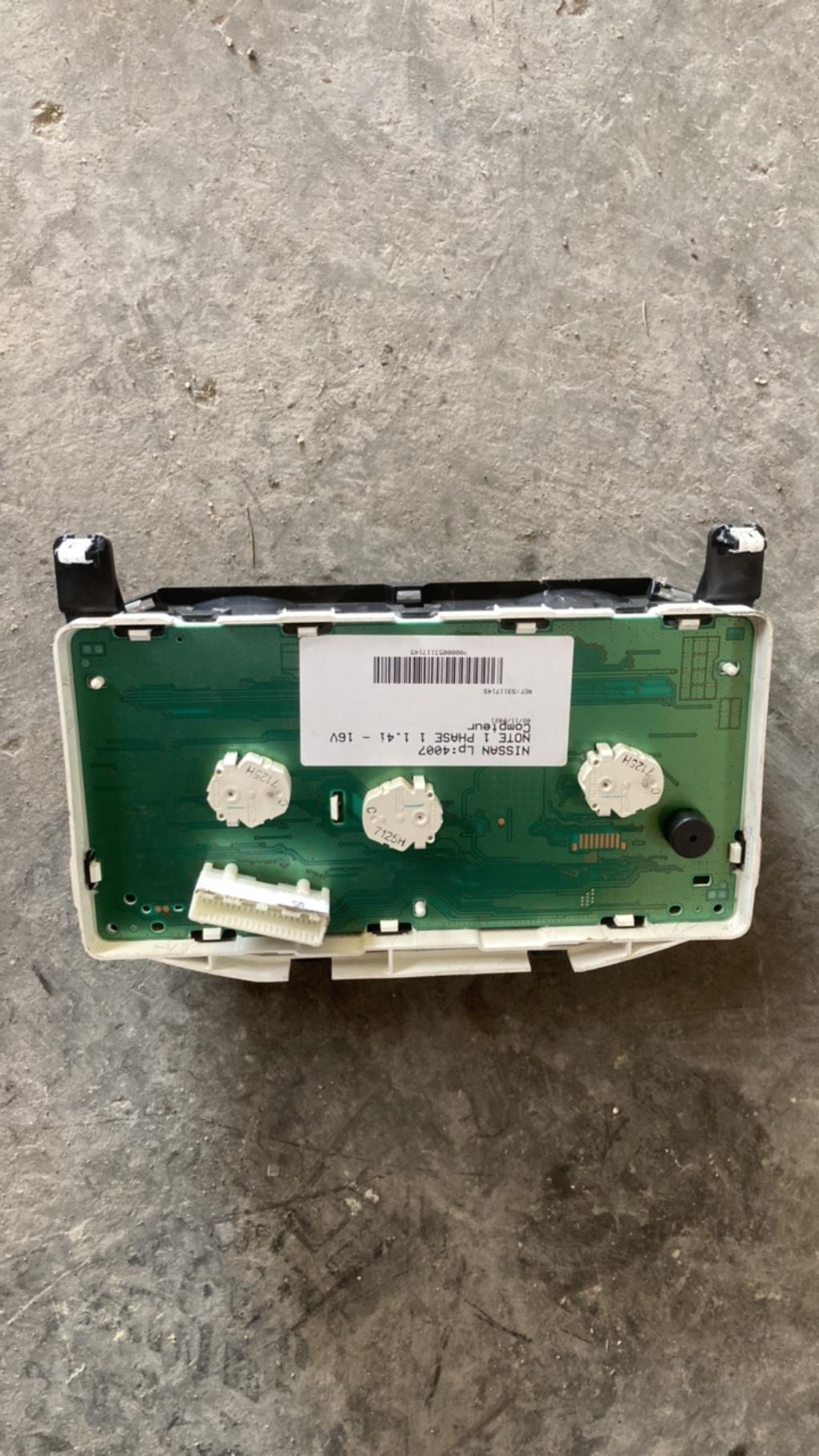 Compteur NISSAN NOTE 1 PHASE 1 Essence - 1