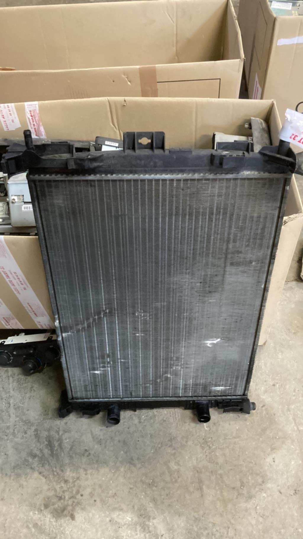 Radiateur eau RENAULT MEGANE 2 PHASE 2 Essence - 1