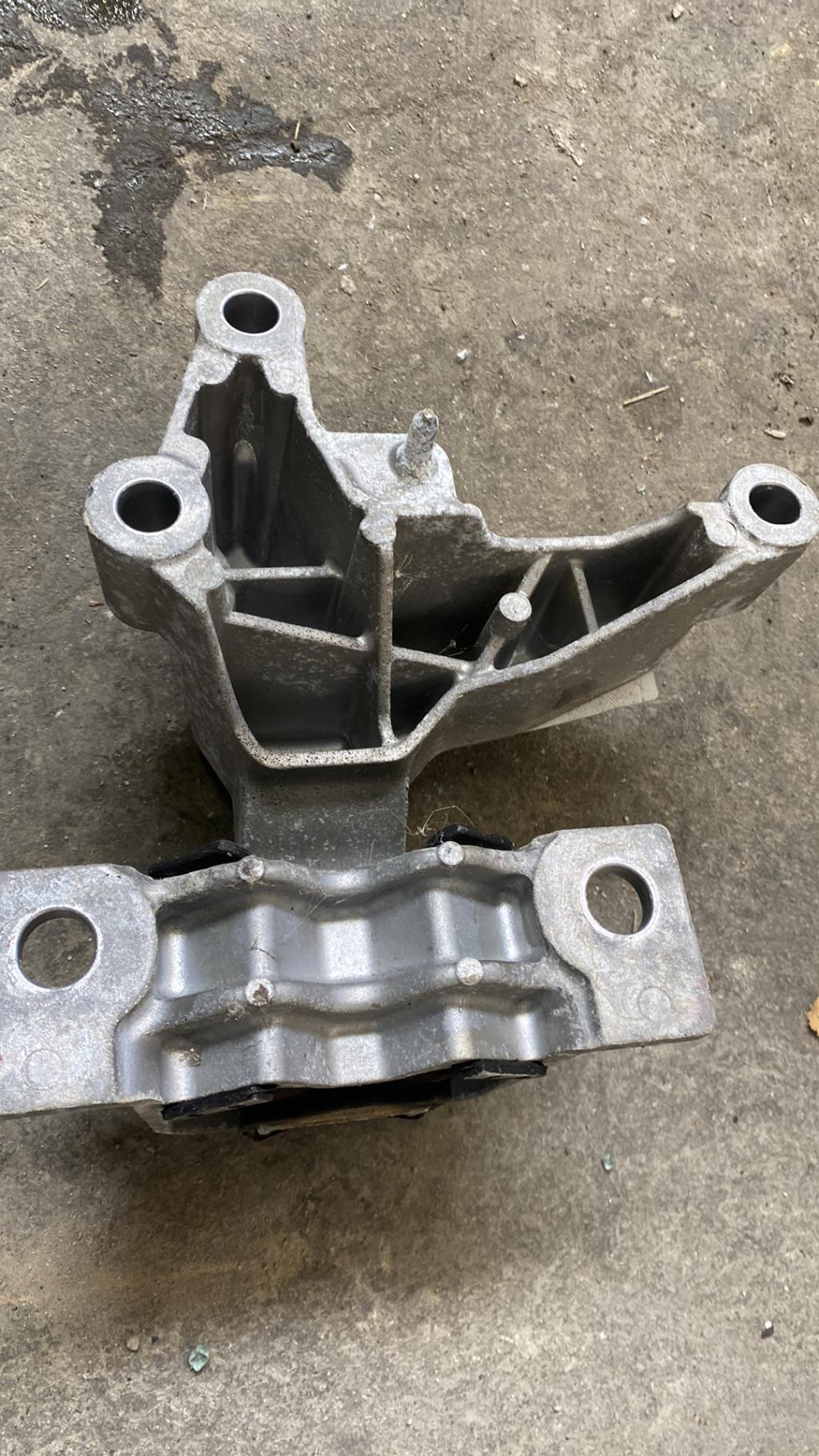 Support moteur droit RENAULT TWINGO 2 PHASE 1 Essence - 1