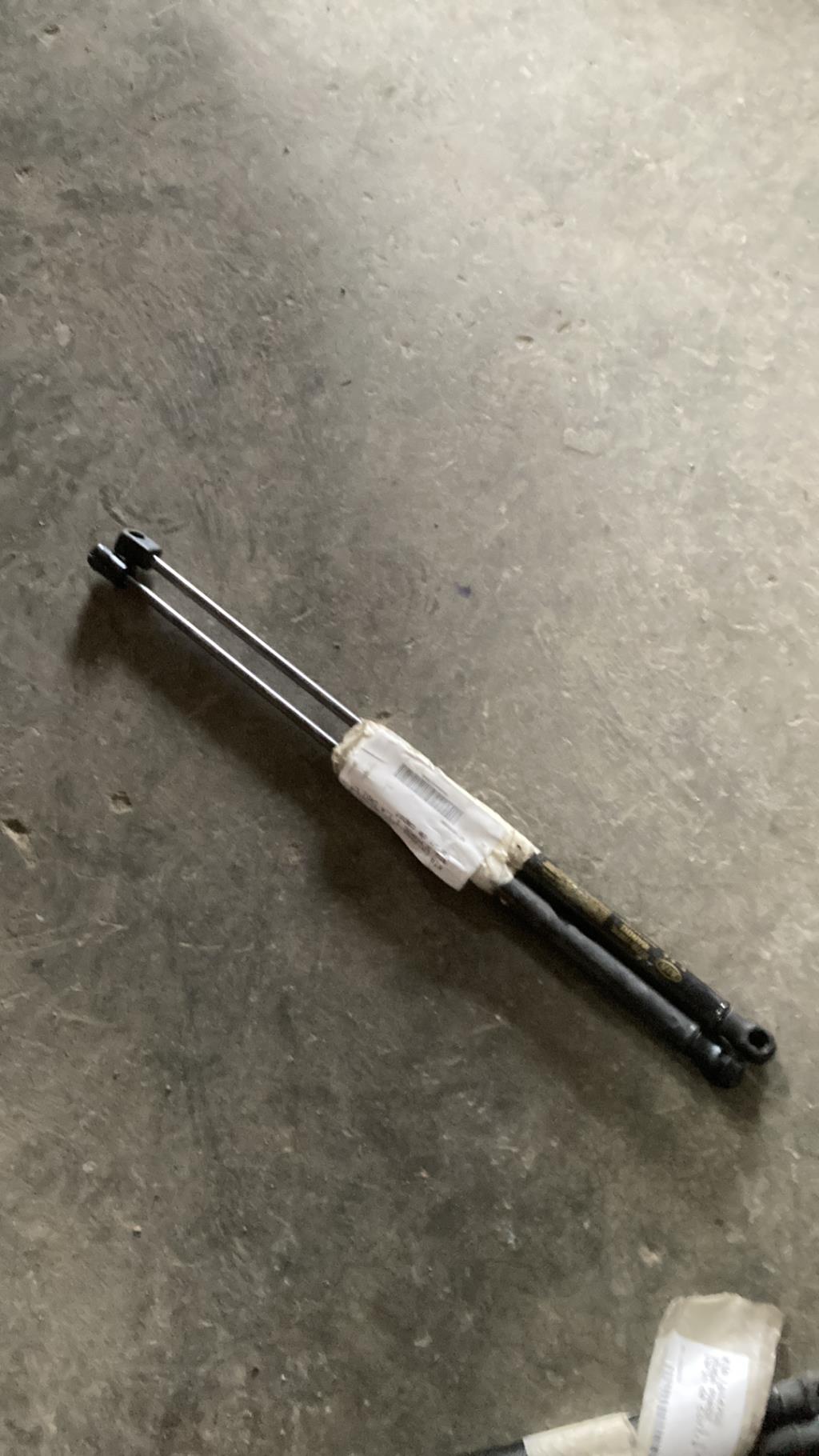 Verin de capot KIA RIO 3 PHASE 1 Diesel - 1
