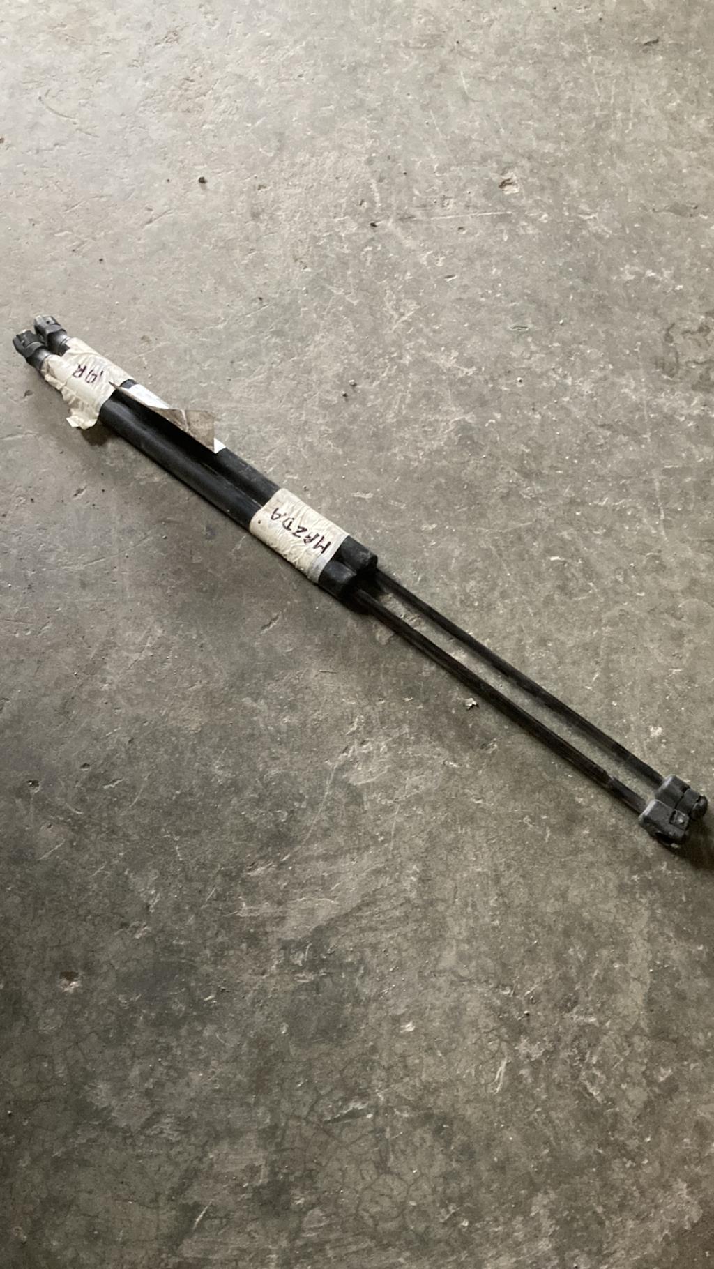 Verin de coffre MAZDA 3 1 PHASE 2 Diesel - 1