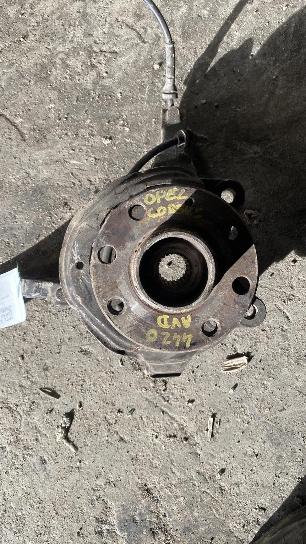 Moyeu avant droit OPEL CORSA C PHASE 1 Diesel - 1