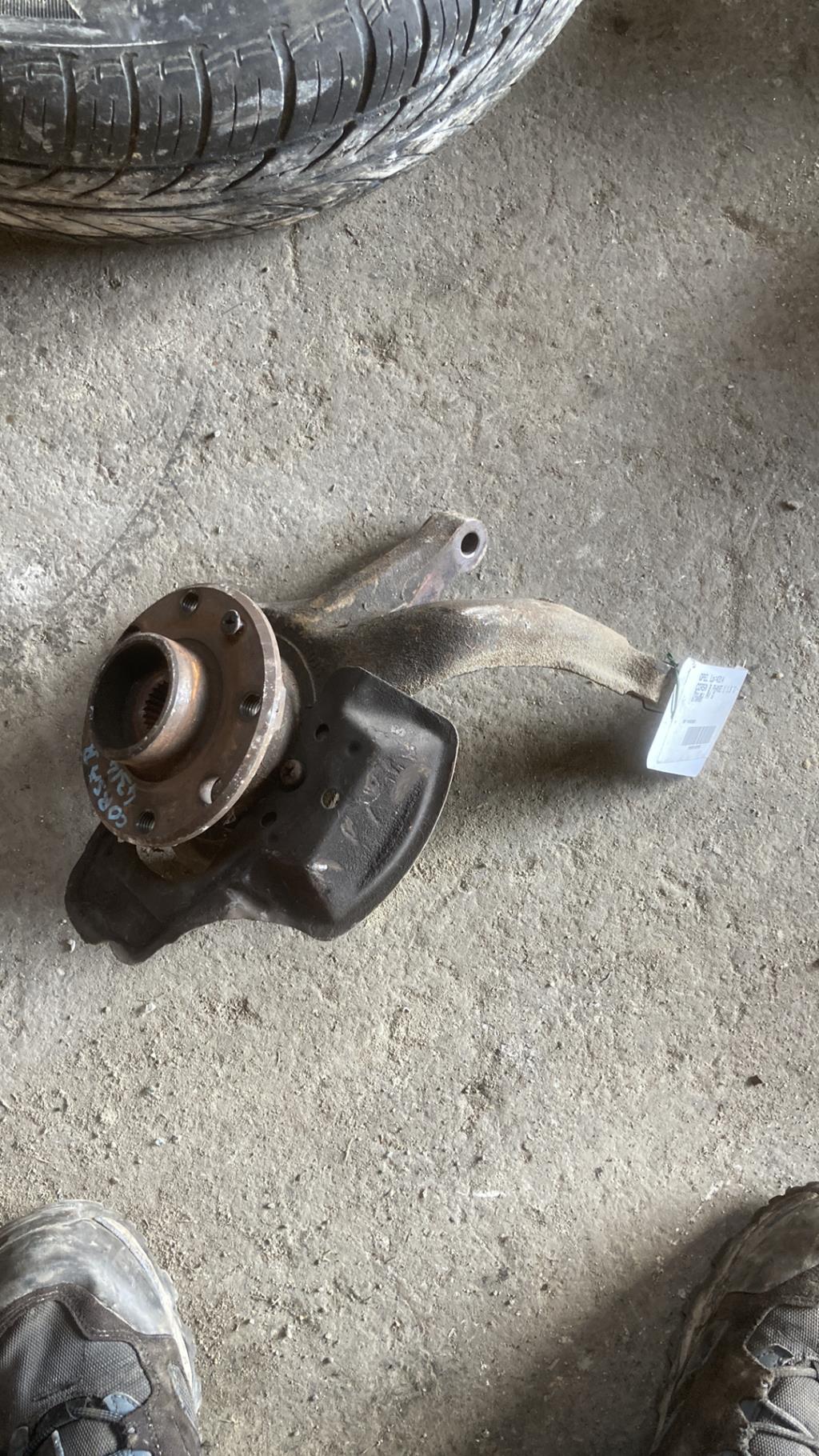 Moyeu avant gauche OPEL CORSA B PHASE 1 Diesel - 1