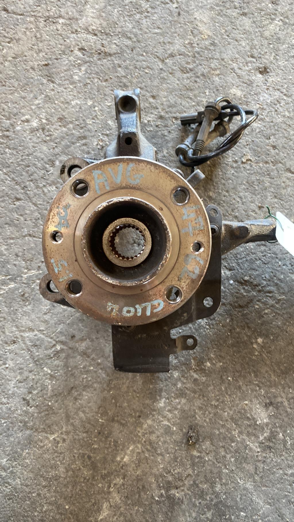 Moyeu avant gauche RENAULT CLIO 4 PHASE 2 Diesel - 1