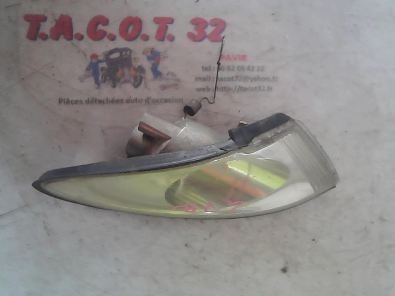 Optique avant secondaire droit (feux)(clignotant) RENAULT ESPACE 3 Diesel - 1