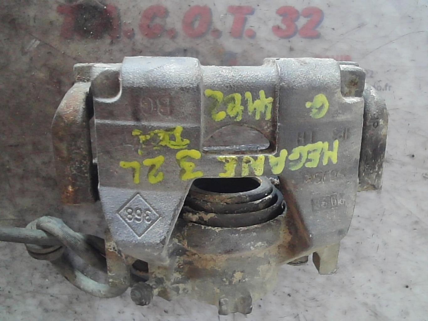 Etrier avant gauche (freinage) RENAULT MEGANE 3 PHASE 2 BREAK Diesel - 1