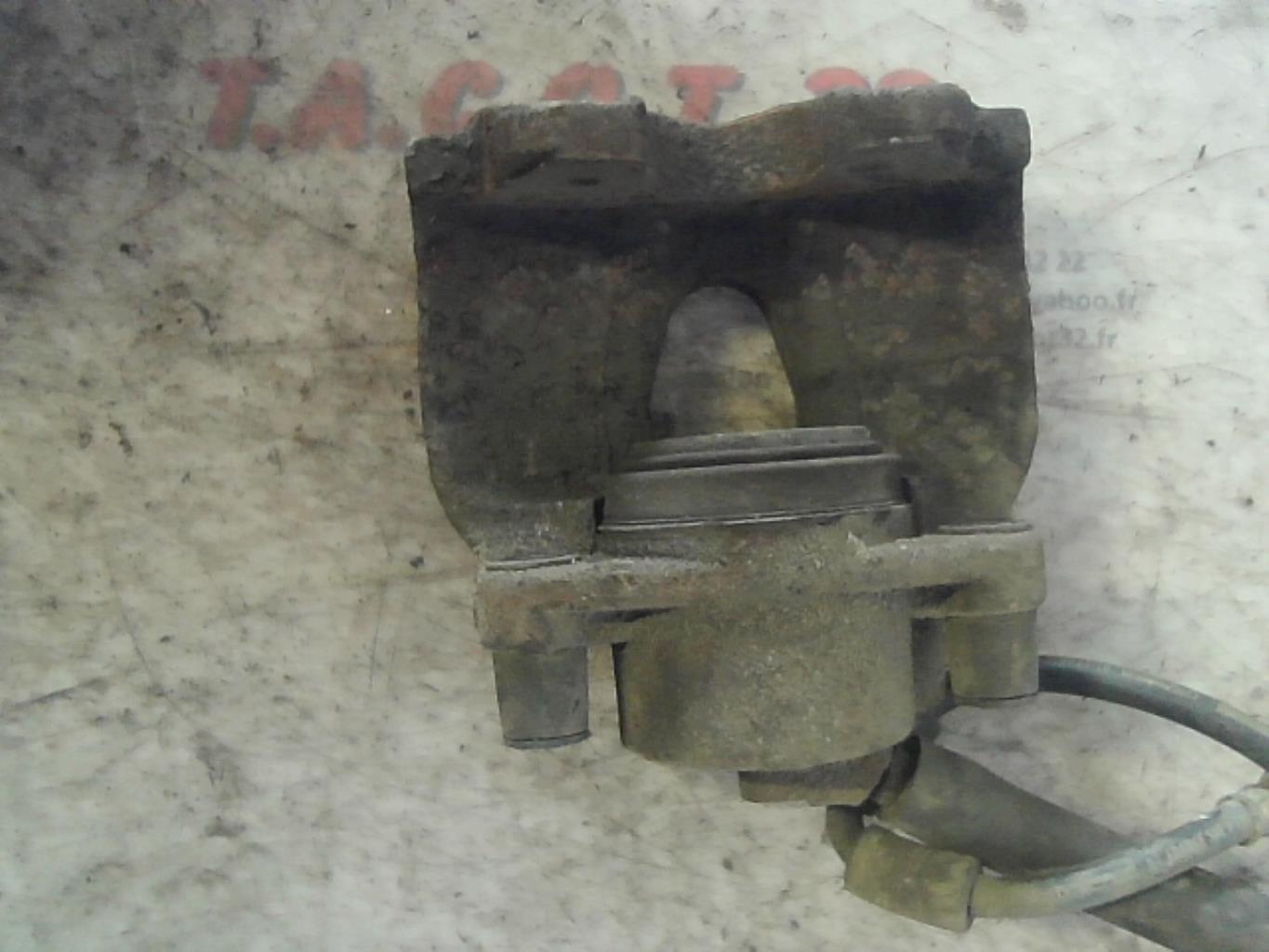 Etrier avant gauche (freinage) CITROEN C4 1 PHASE 1 COUPE Diesel - 1