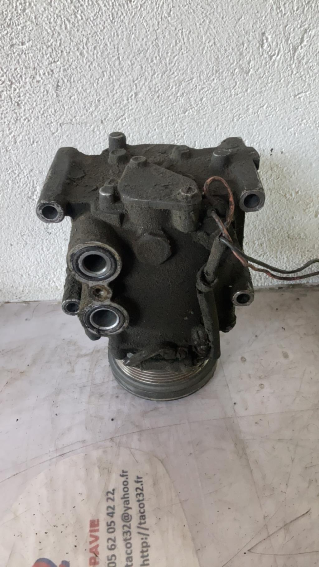 Compresseur clim FORD FIESTA 4 PHASE 1 Diesel - 1