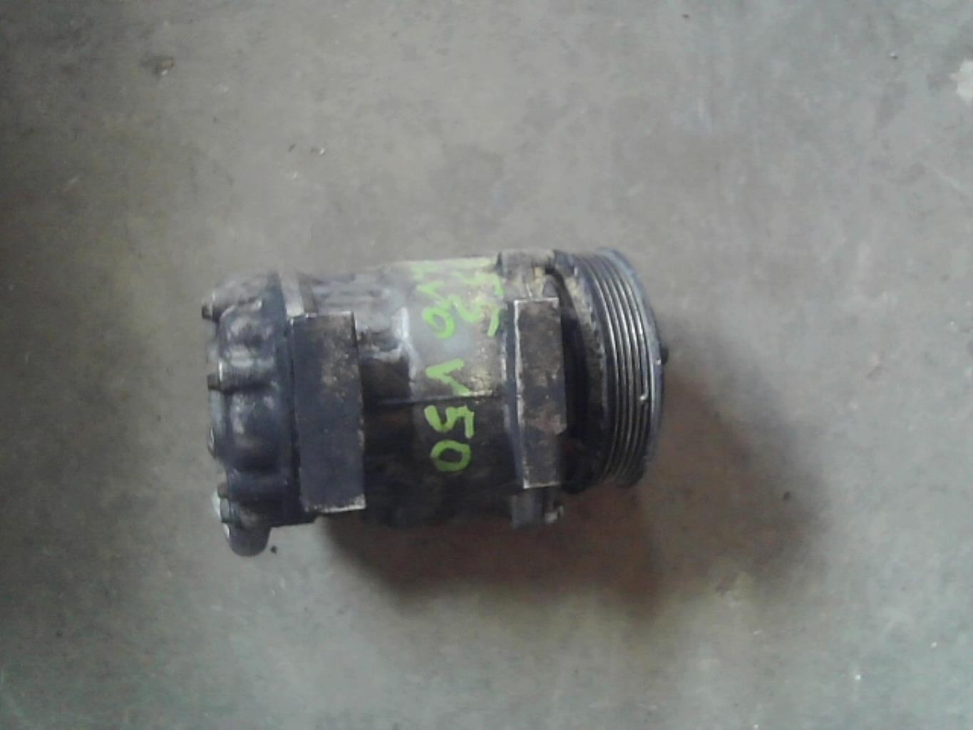 Compresseur clim VOLVO V 50 PHASE 1 BREAK Diesel - 1