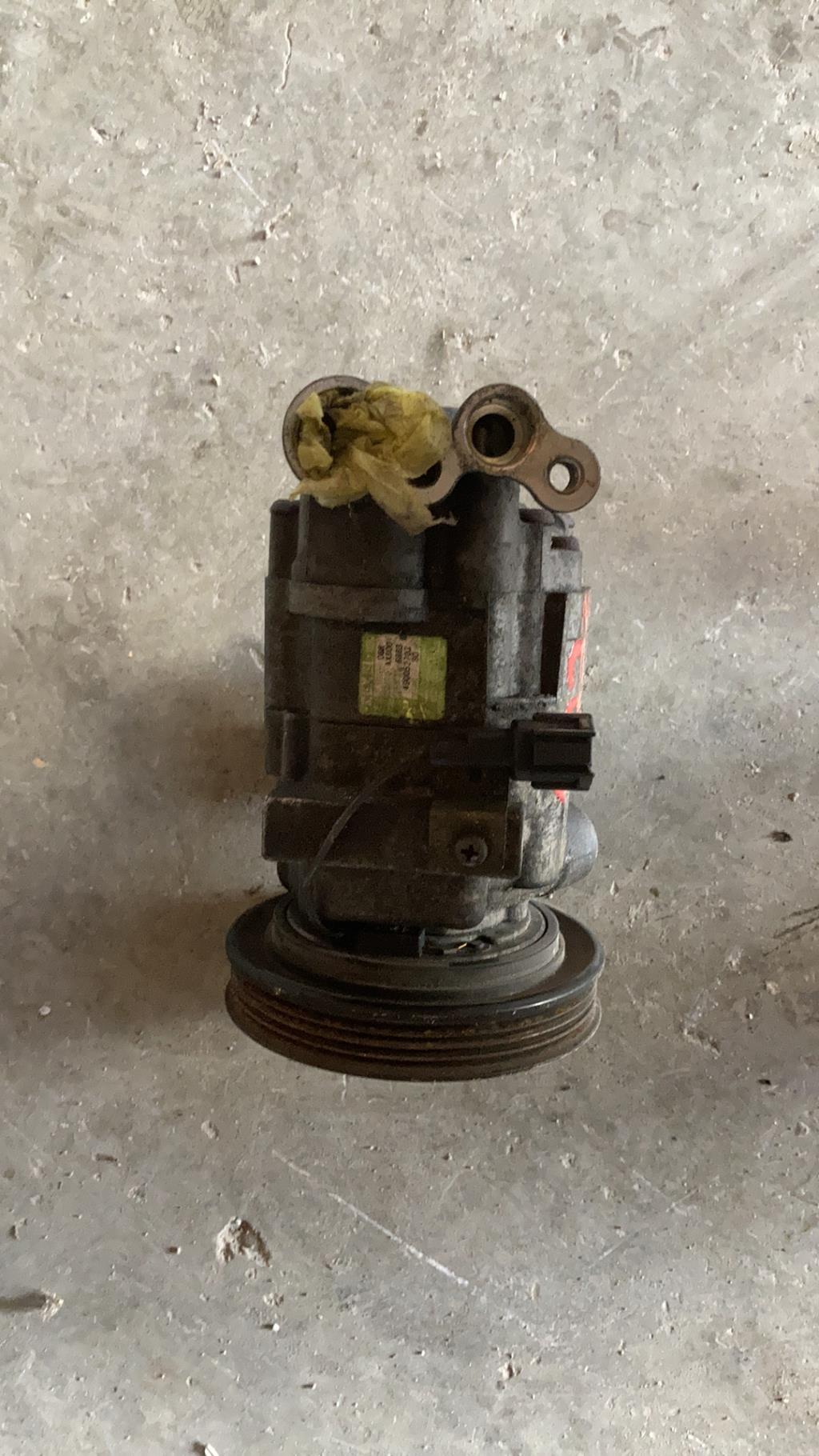 Compresseur clim NISSAN MICRA 3 PHASE 1 Essence - 1