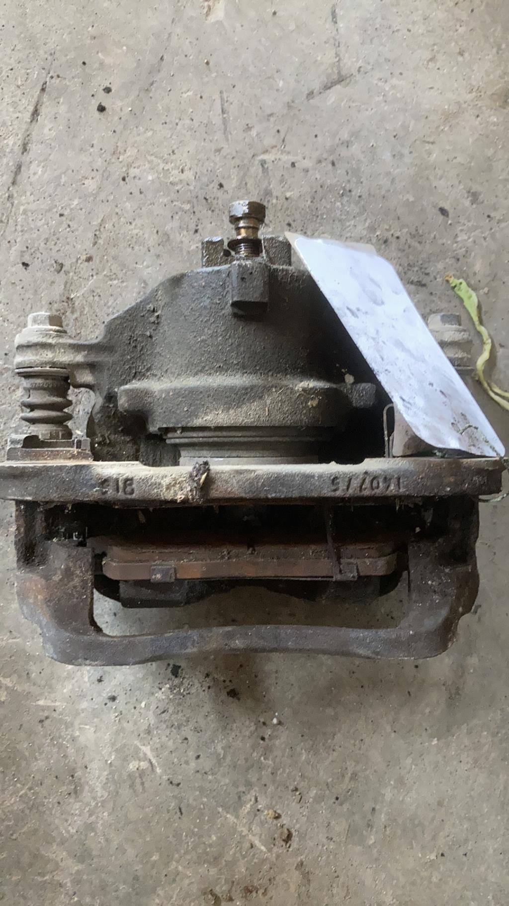 Etrier avant gauche (freinage) ROVER 25 PHASE 1 Essence - 1