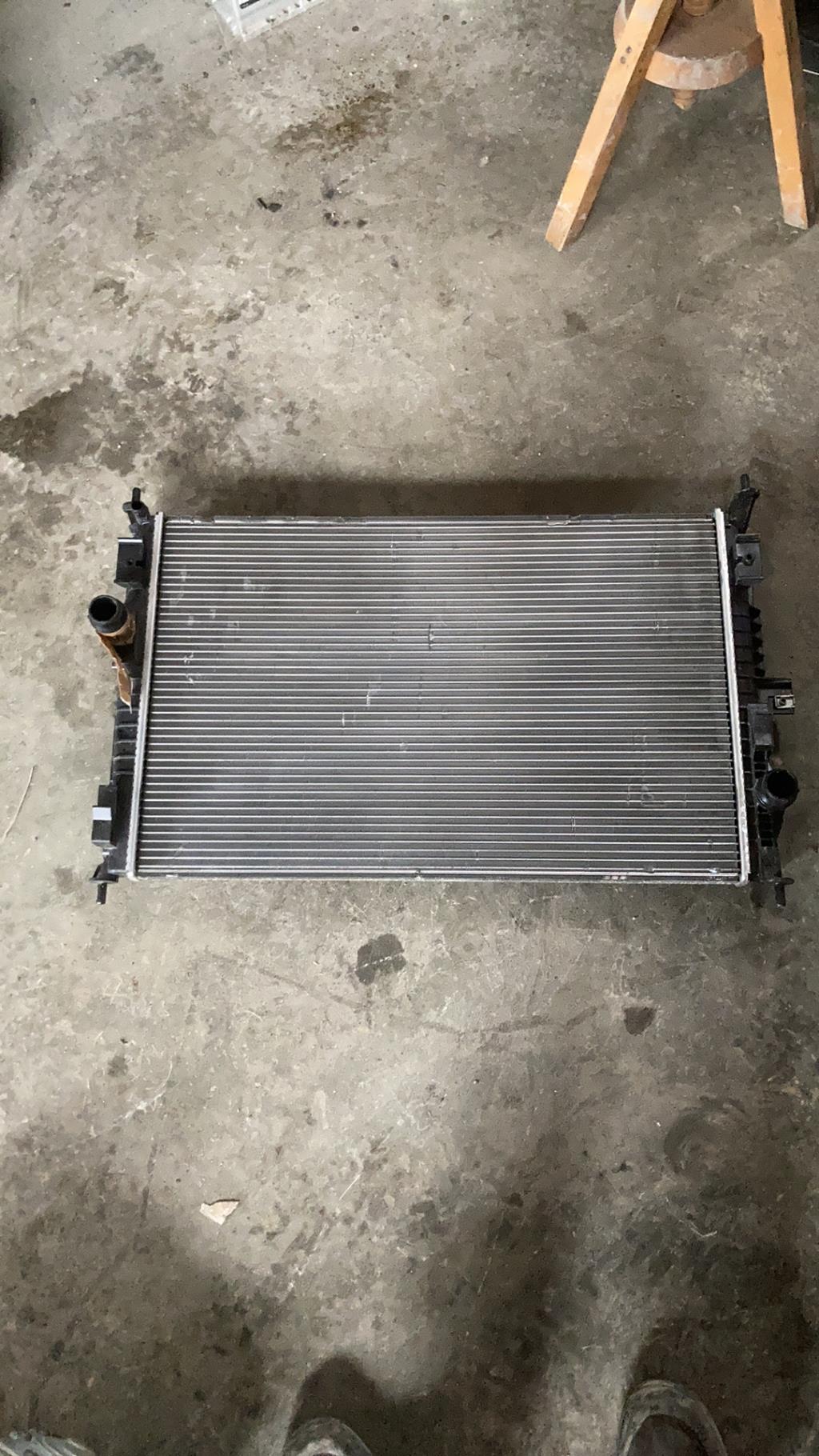 Radiateur eau PEUGEOT 308 2 PHASE 2 Diesel - 1
