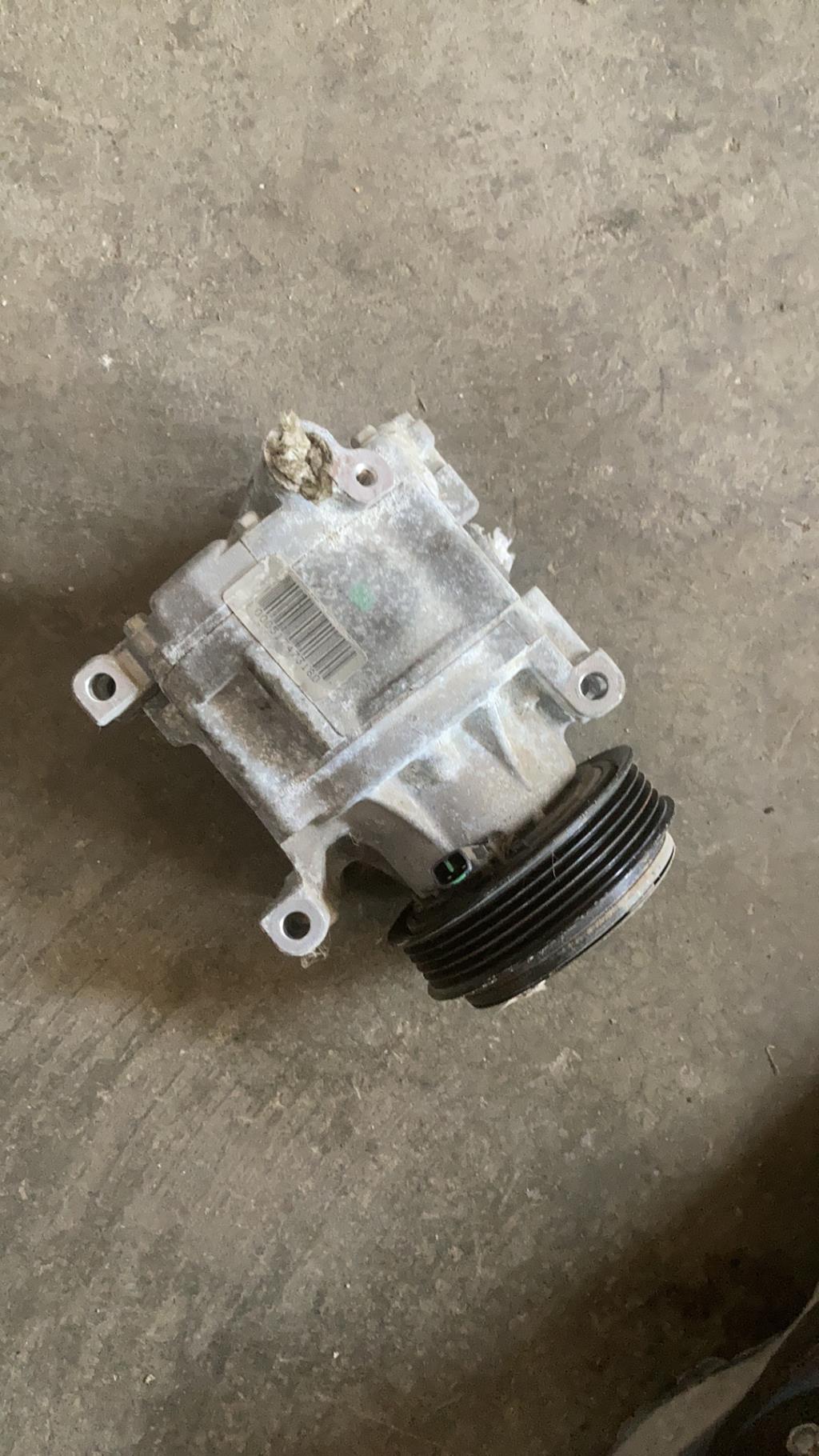 Compresseur clim FIAT PANDA 2 Essence - 1