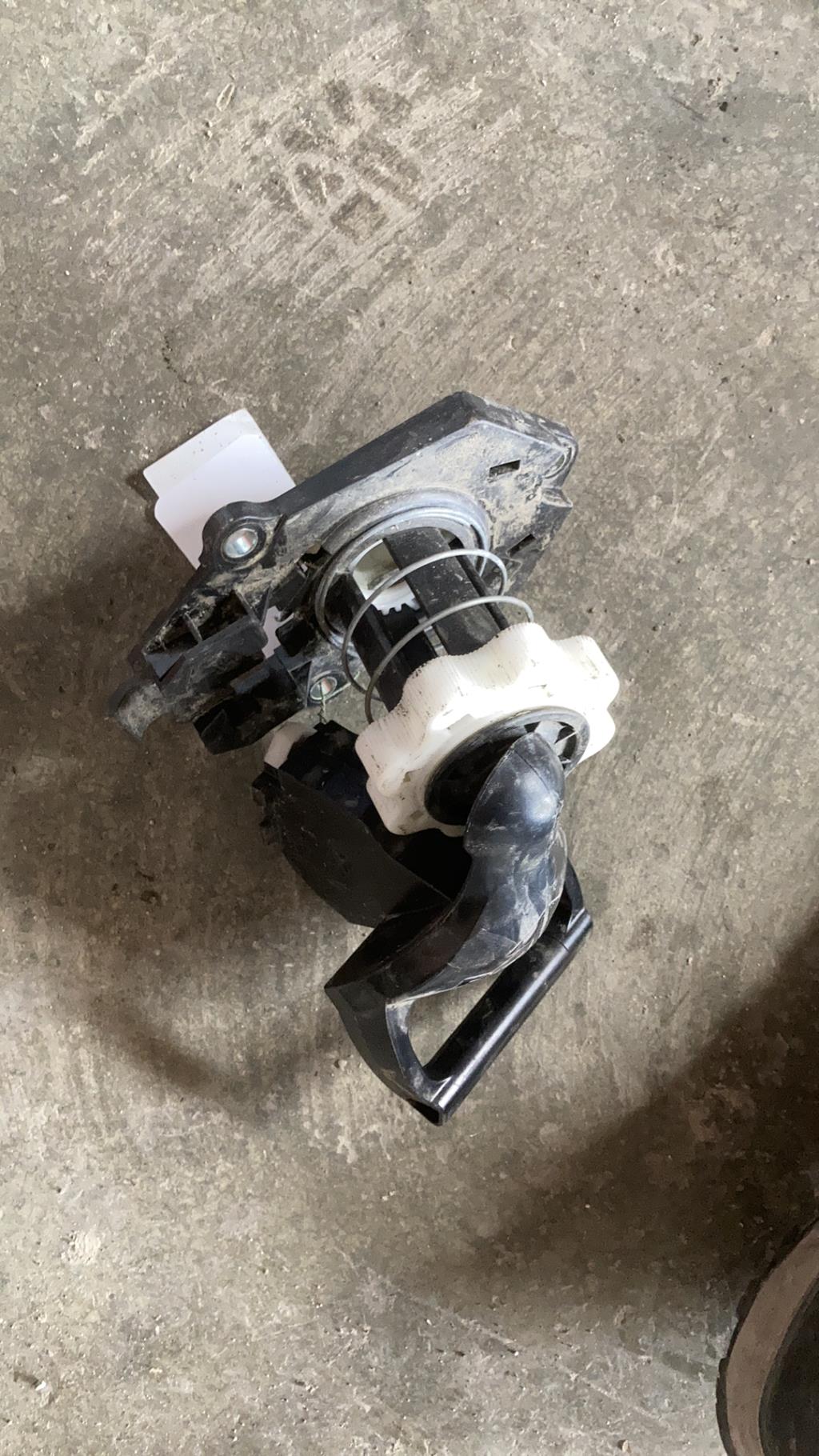 Treuil de roue de secours RENAULT CLIO 3 PHASE 1 Diesel - 1
