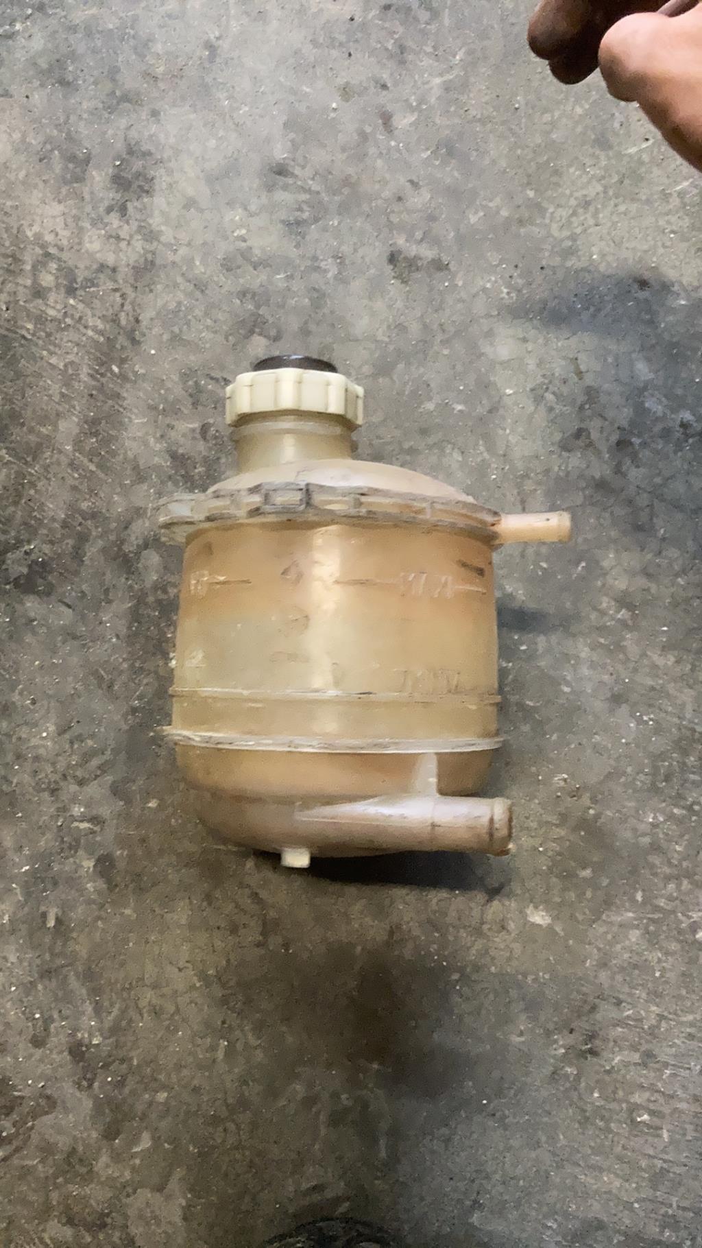 Vase d'expansion RENAULT CLIO 1 PHASE 3 Essence - 1