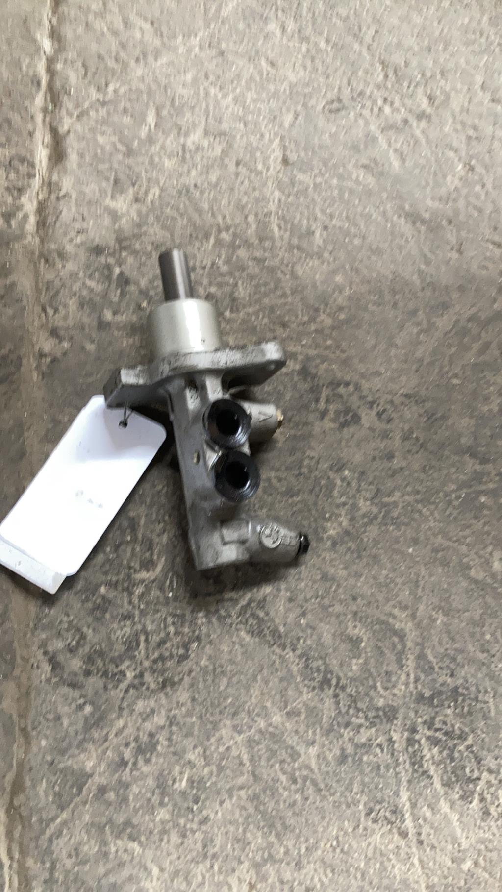 Maitre cylindre (freinage) BMW SERIE 3 E46 PHASE 1 Diesel - 1