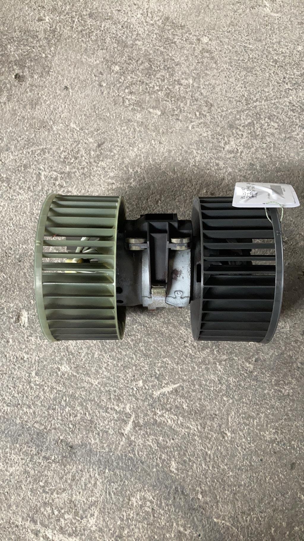 Ventilateur chauffage BMW SERIE 3 E46 PHASE 1 Diesel - 1