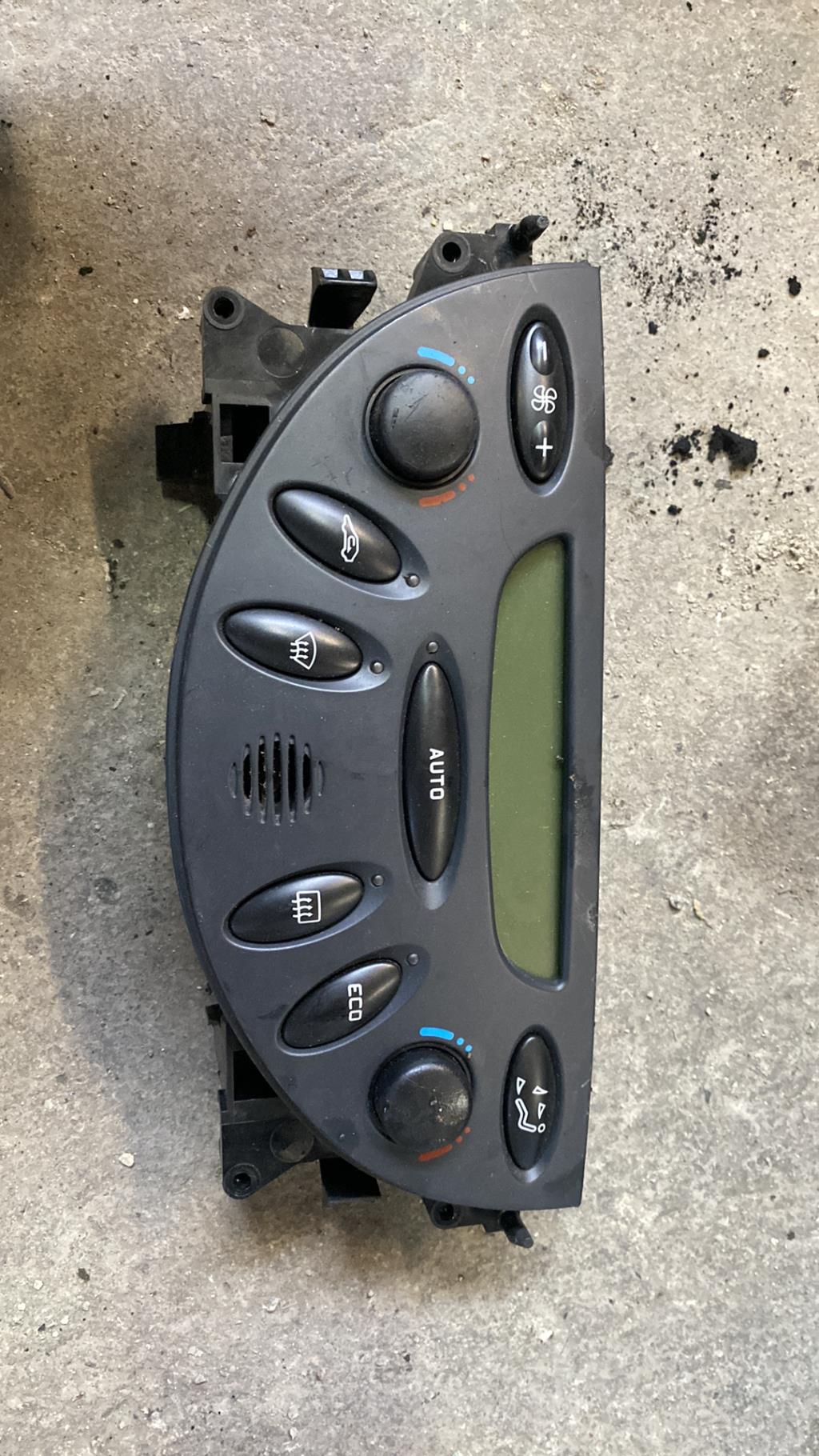 Commande chauffage CITROEN C5 1 PHASE 1 BREAK Diesel - 1