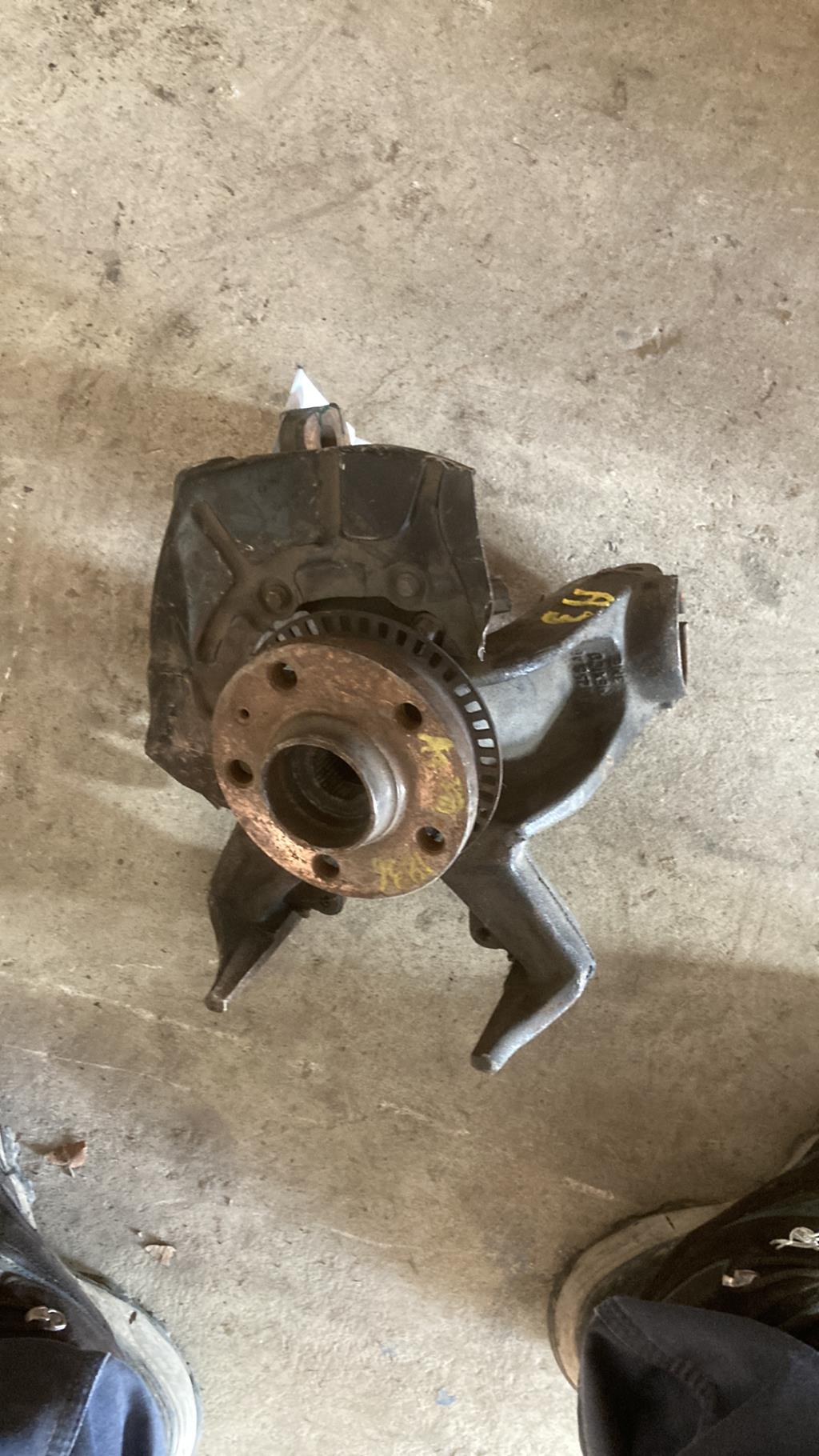 Moyeu avant droit AUDI A3 1 PHASE 2 Diesel - 1