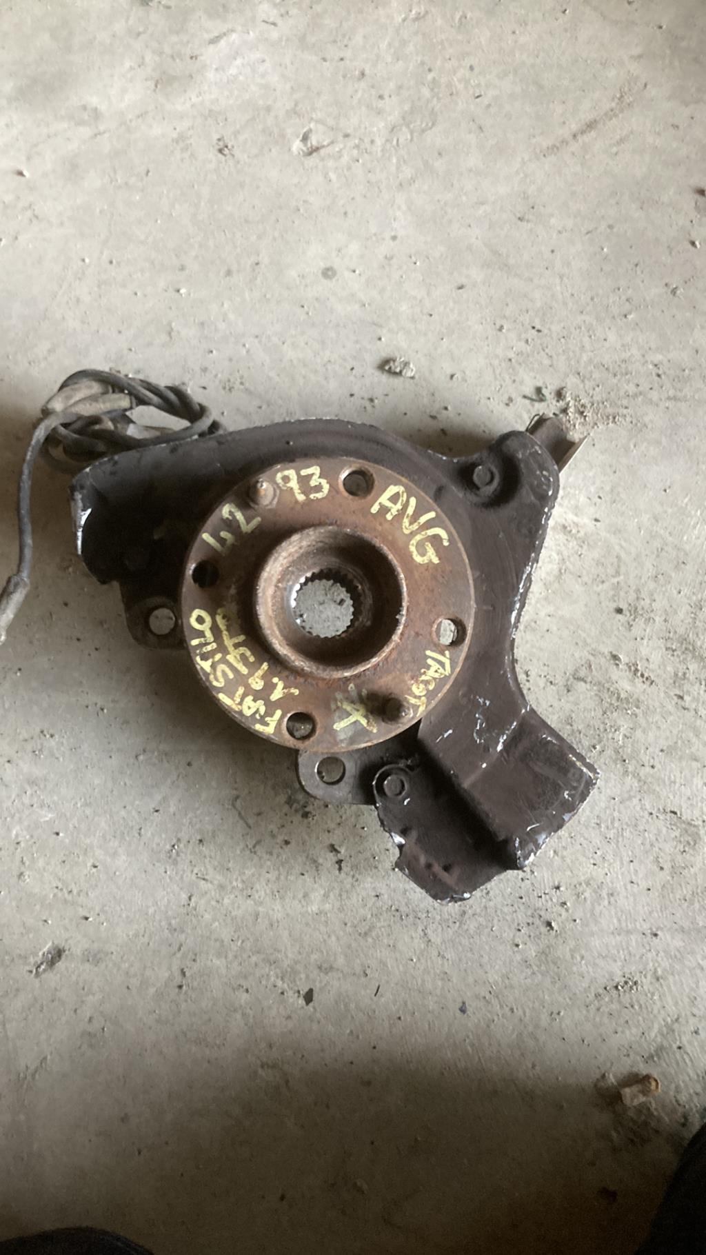 Moyeu avant gauche FIAT STILO Diesel - 1