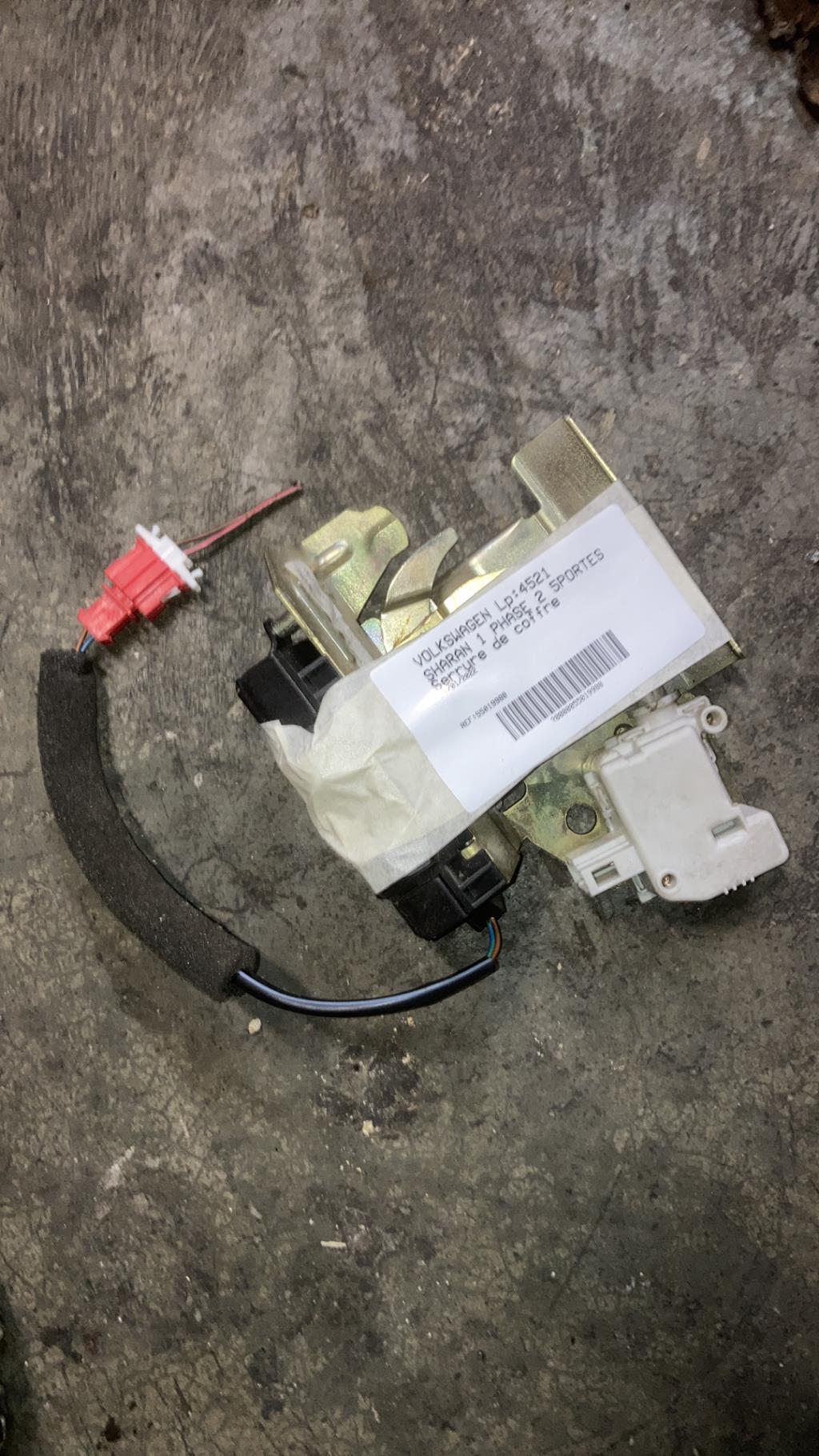 Serrure de coffre VOLKSWAGEN SHARAN 1 PHASE 2 Diesel - 1