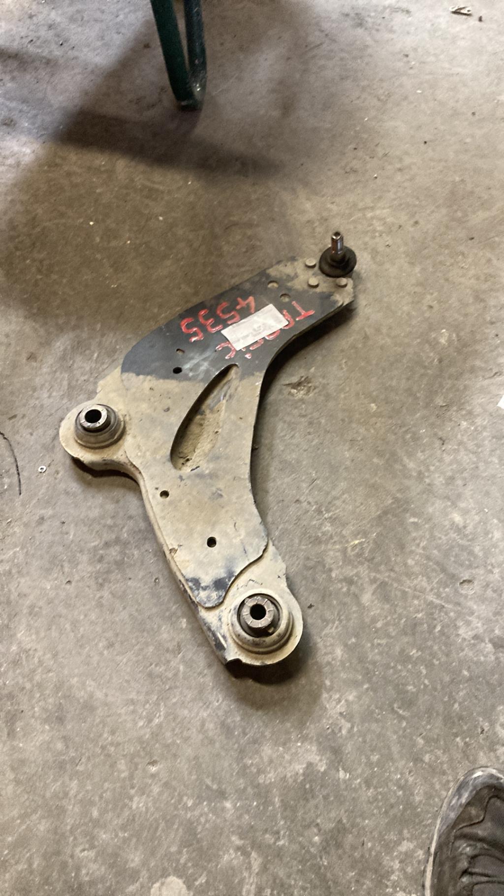Triangle avant droit RENAULT TRAFIC 2 PHASE 1 Diesel - 1