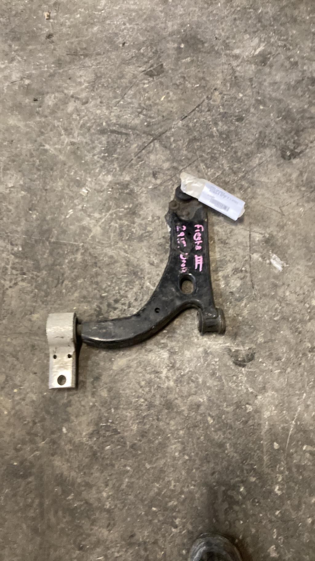 Triangle avant droit FORD FIESTA 5 PHASE 2 Diesel - 1