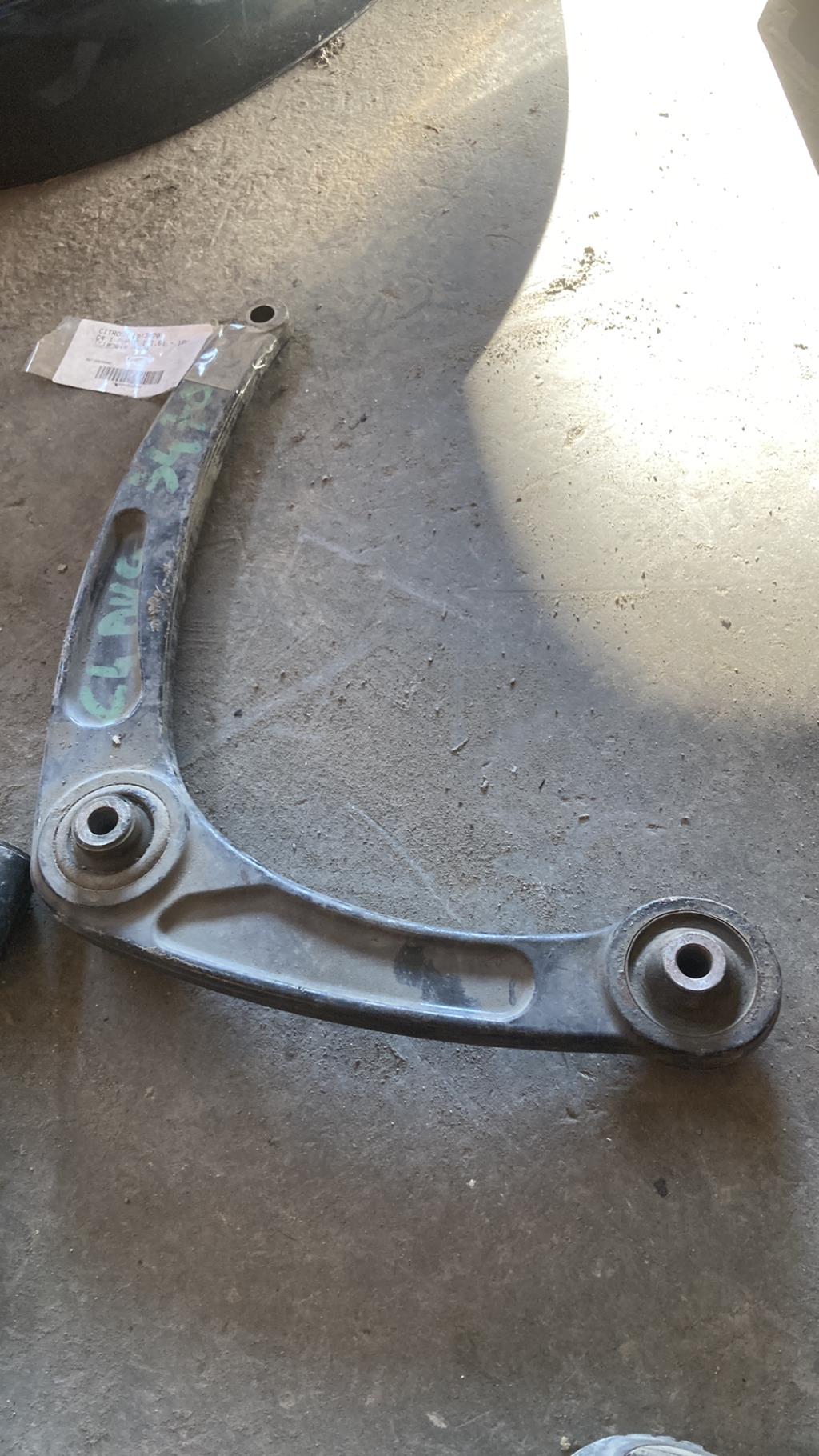 Triangle avant gauche CITROEN C4 1 PHASE 1 Essence - 1