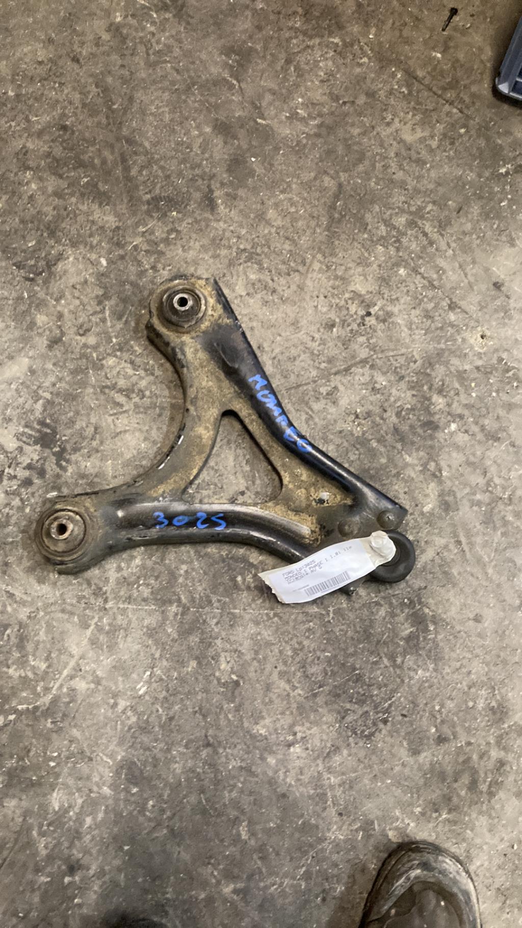 Triangle avant gauche FORD MONDEO 1 PHASE 1 Essence - 1