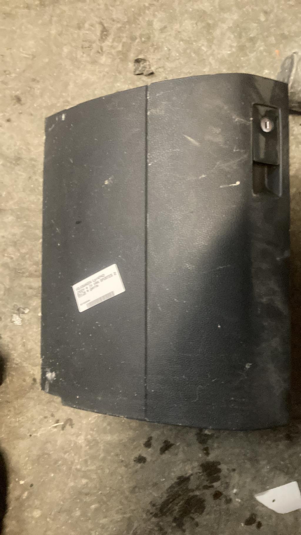 Boite a gants VOLKSWAGEN CADDY 4 Diesel - 1