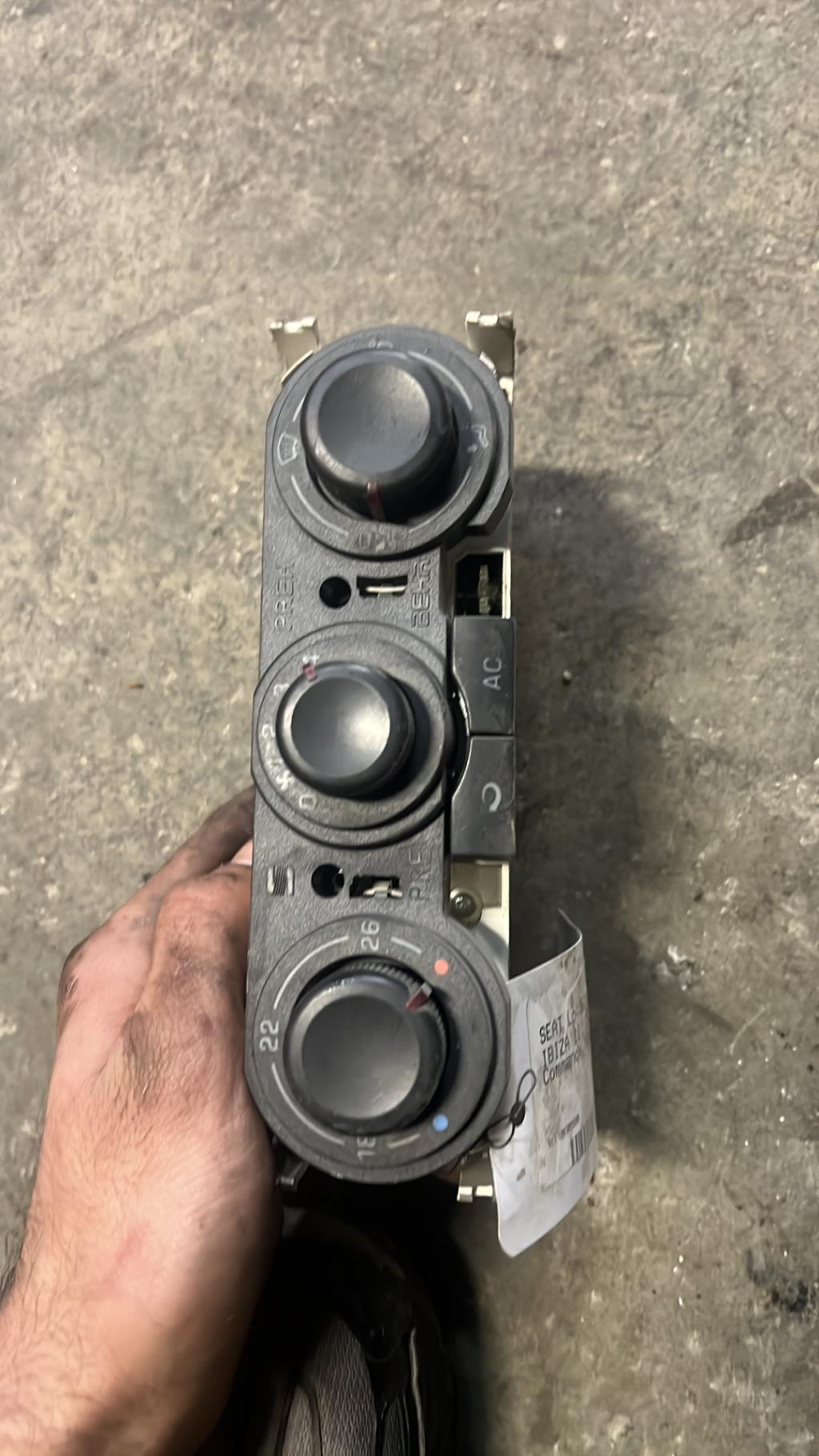 Commande chauffage SEAT IBIZA 3 PHASE 1 Diesel - 1