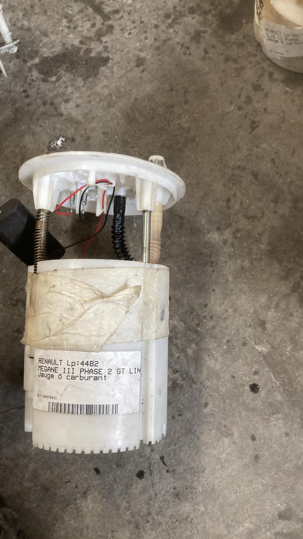 Jauge à carburant RENAULT MEGANE 3 PHASE 2 BREAK Diesel - 1