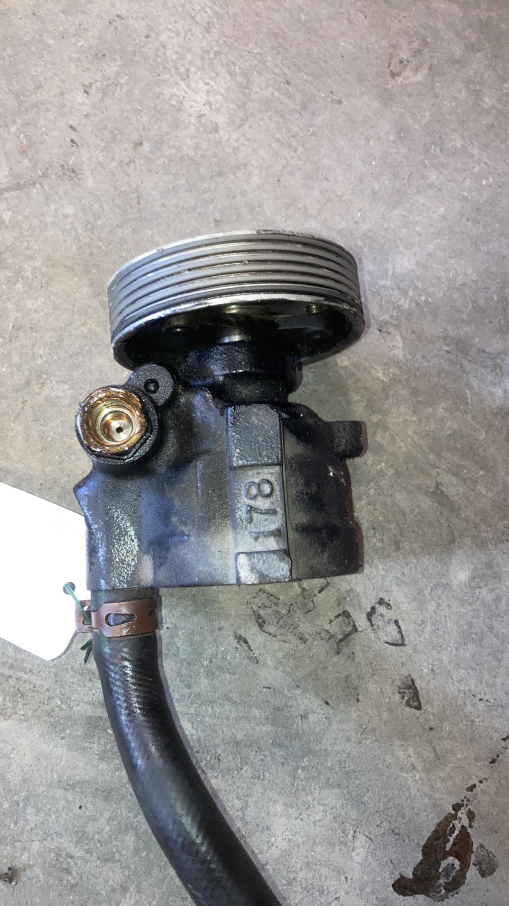Pompe de direction RENAULT SCENIC 1 PHASE 2 Essence - 1