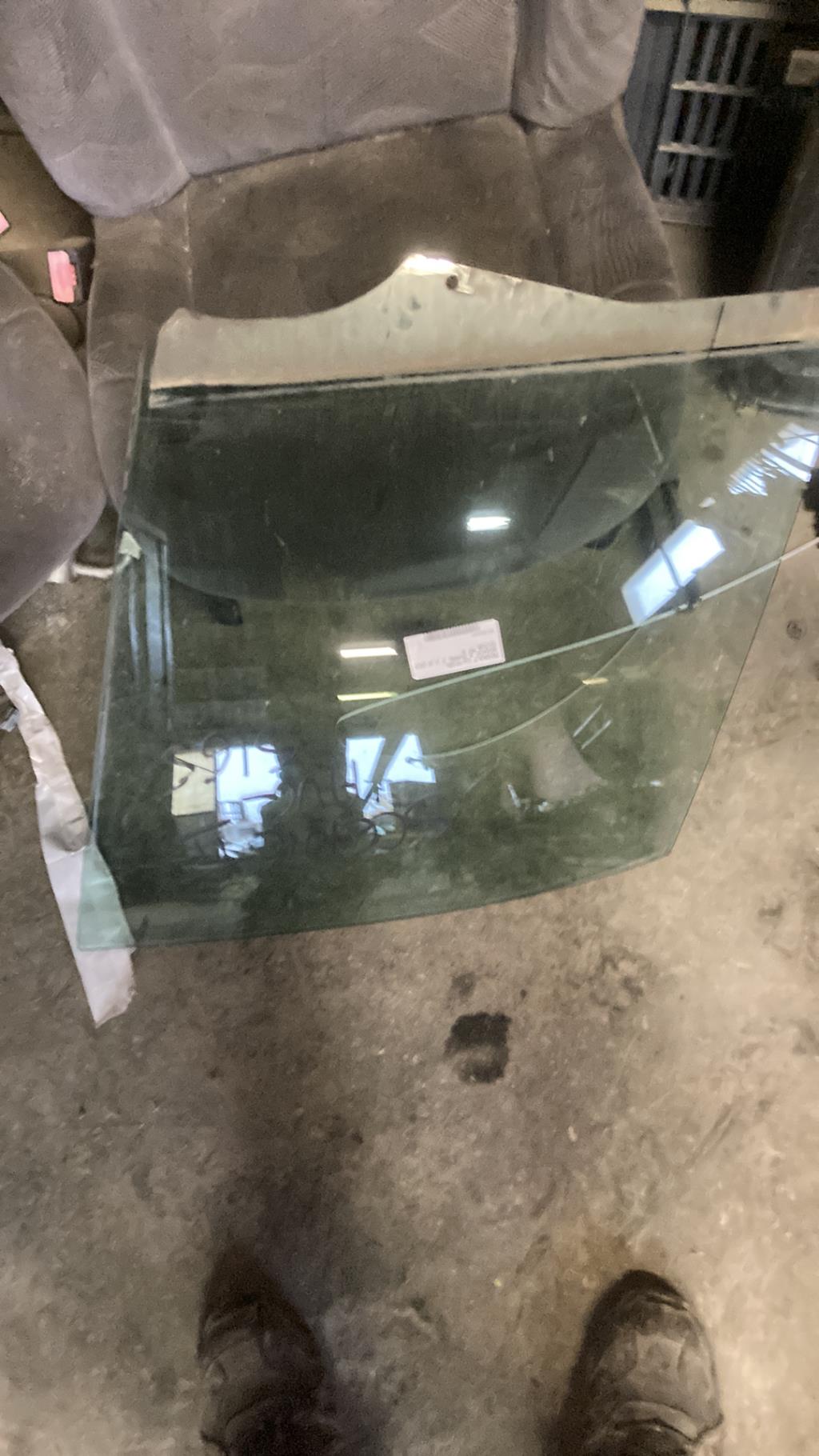Vitre avant gauche RENAULT SCENIC 2 PHASE 1 Diesel - 1