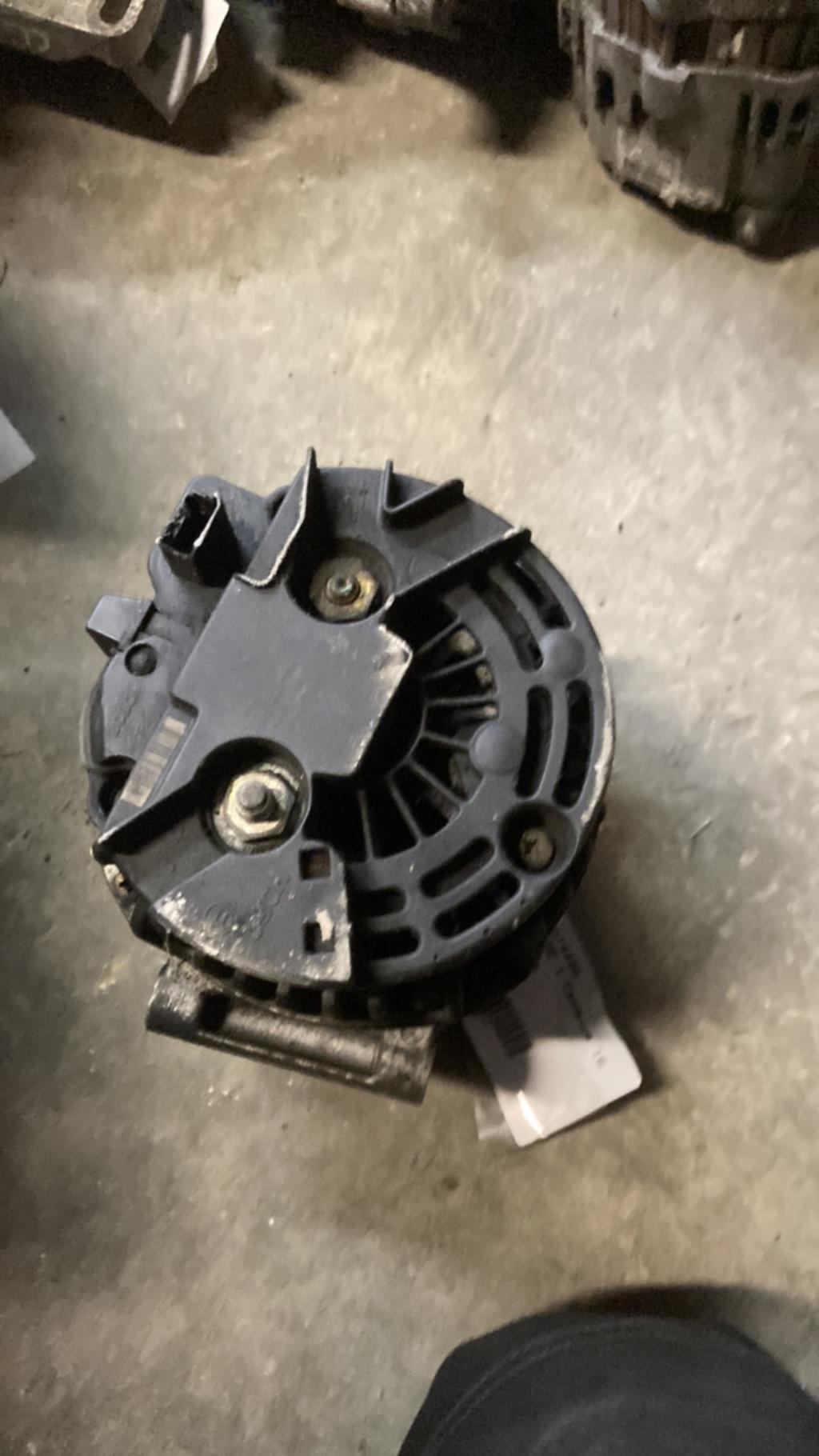 Alternateur RENAULT CLIO 2 PHASE 1 Essence - 1