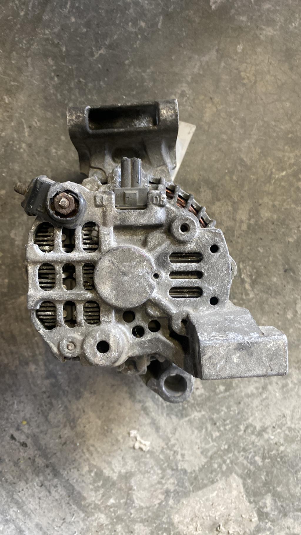Alternateur FORD FIESTA 4 PHASE 2 Essence - 1
