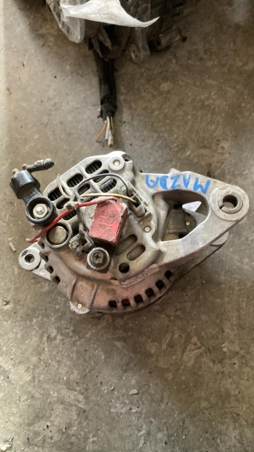 Alternateur MAZDA 626 4 PHASE 1 Essence - 1