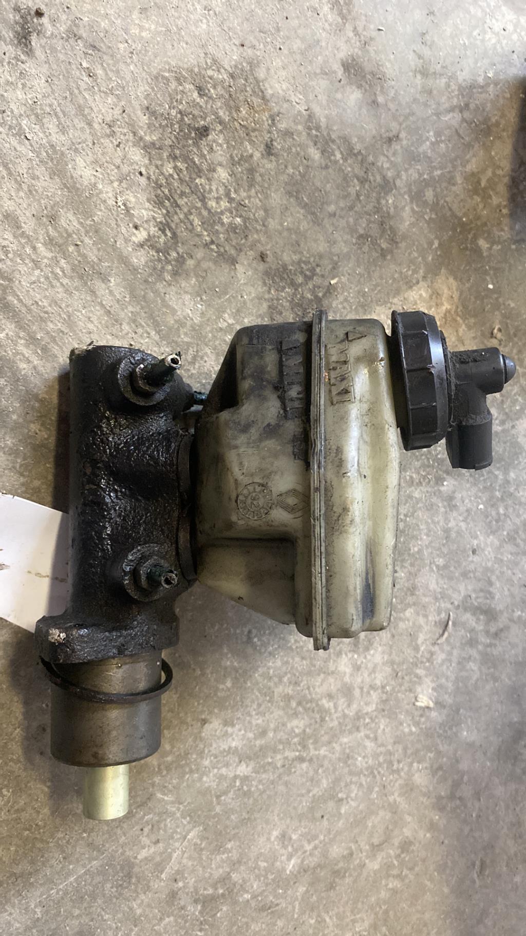 Maitre cylindre (freinage) RENAULT R19 PHASE 1 Diesel - 1