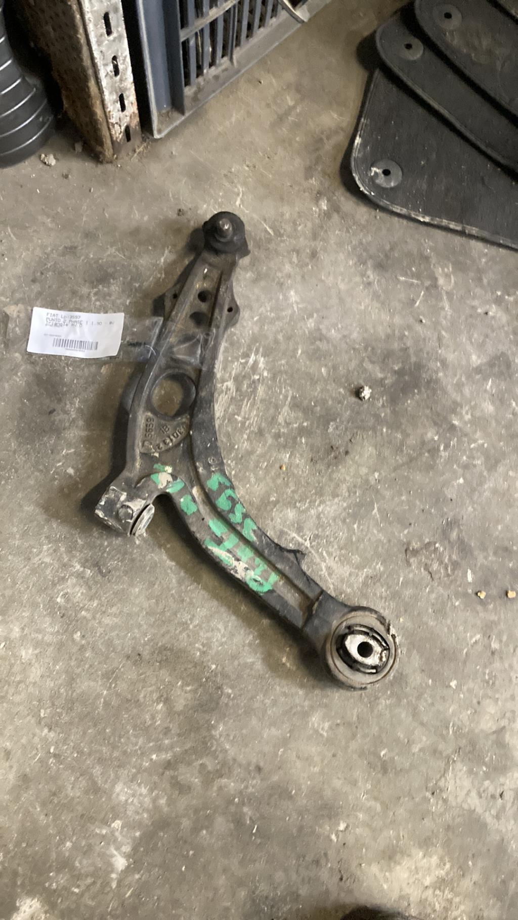 Triangle avant droit FIAT PUNTO 2 PHASE 1 Diesel - 1