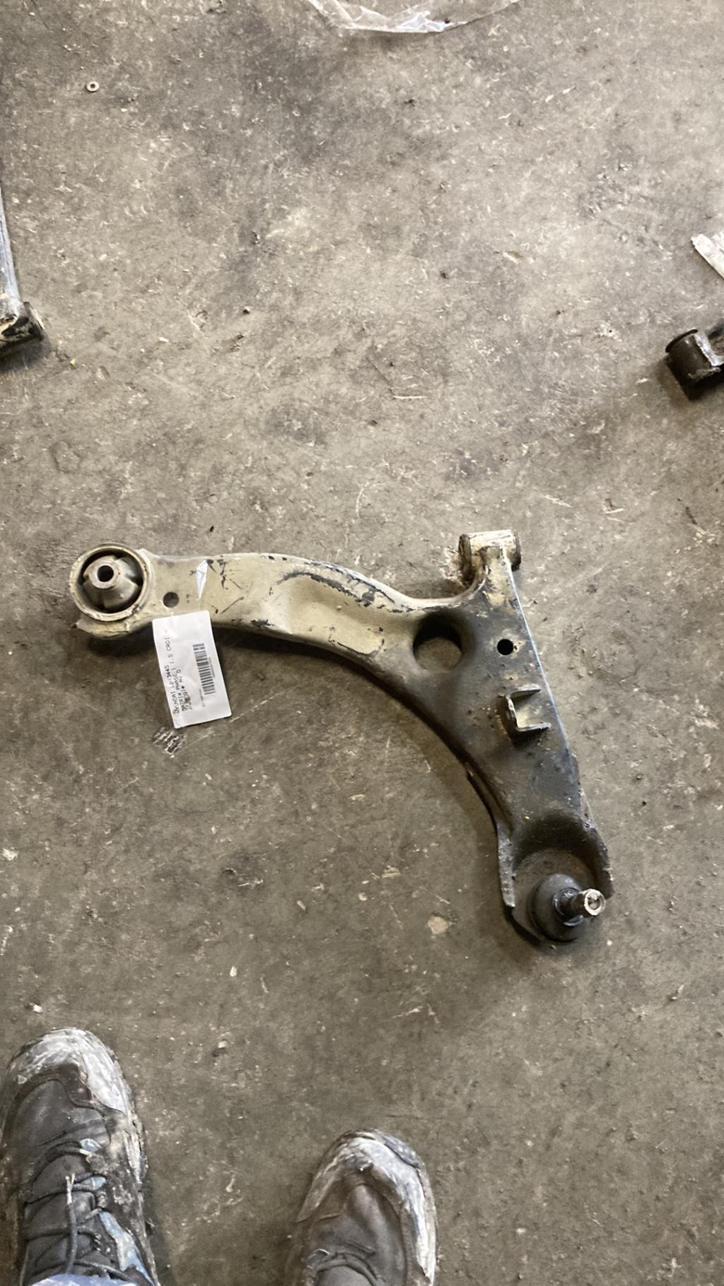 Triangle avant droit HYUNDAI MATRIX PHASE 1 Diesel - 1