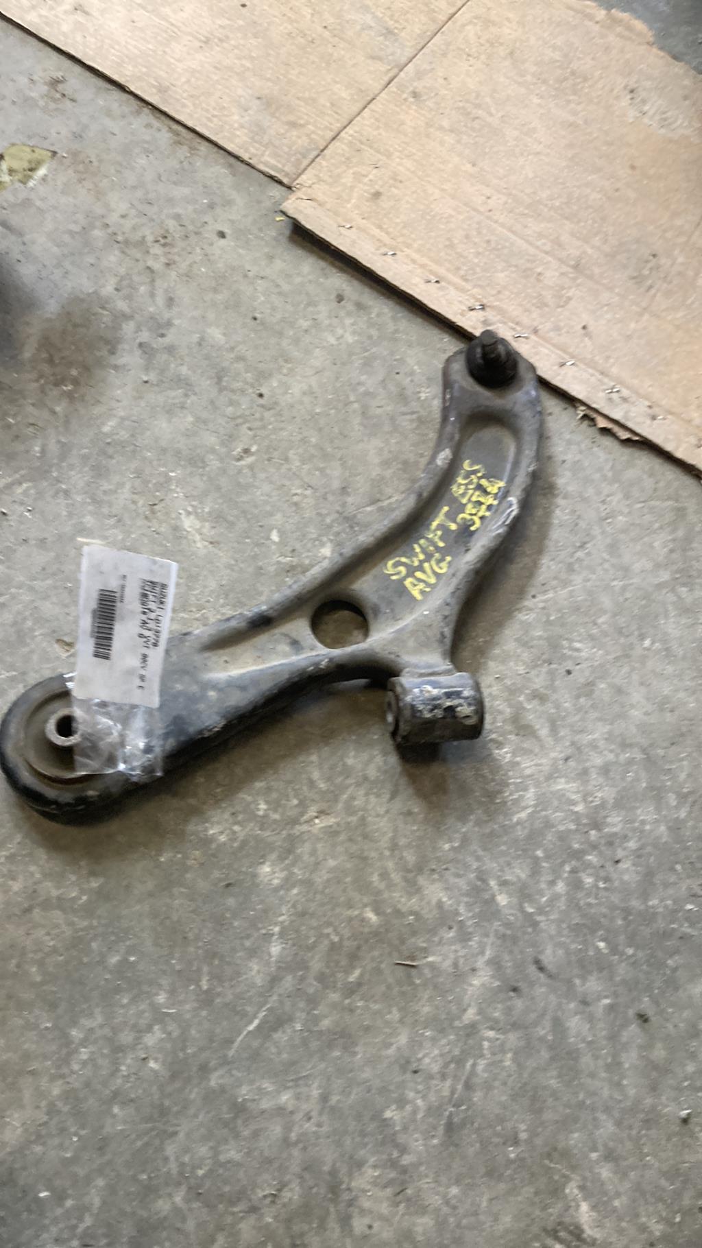 Triangle avant gauche SUZUKI SWIFT 3 Essence - 1