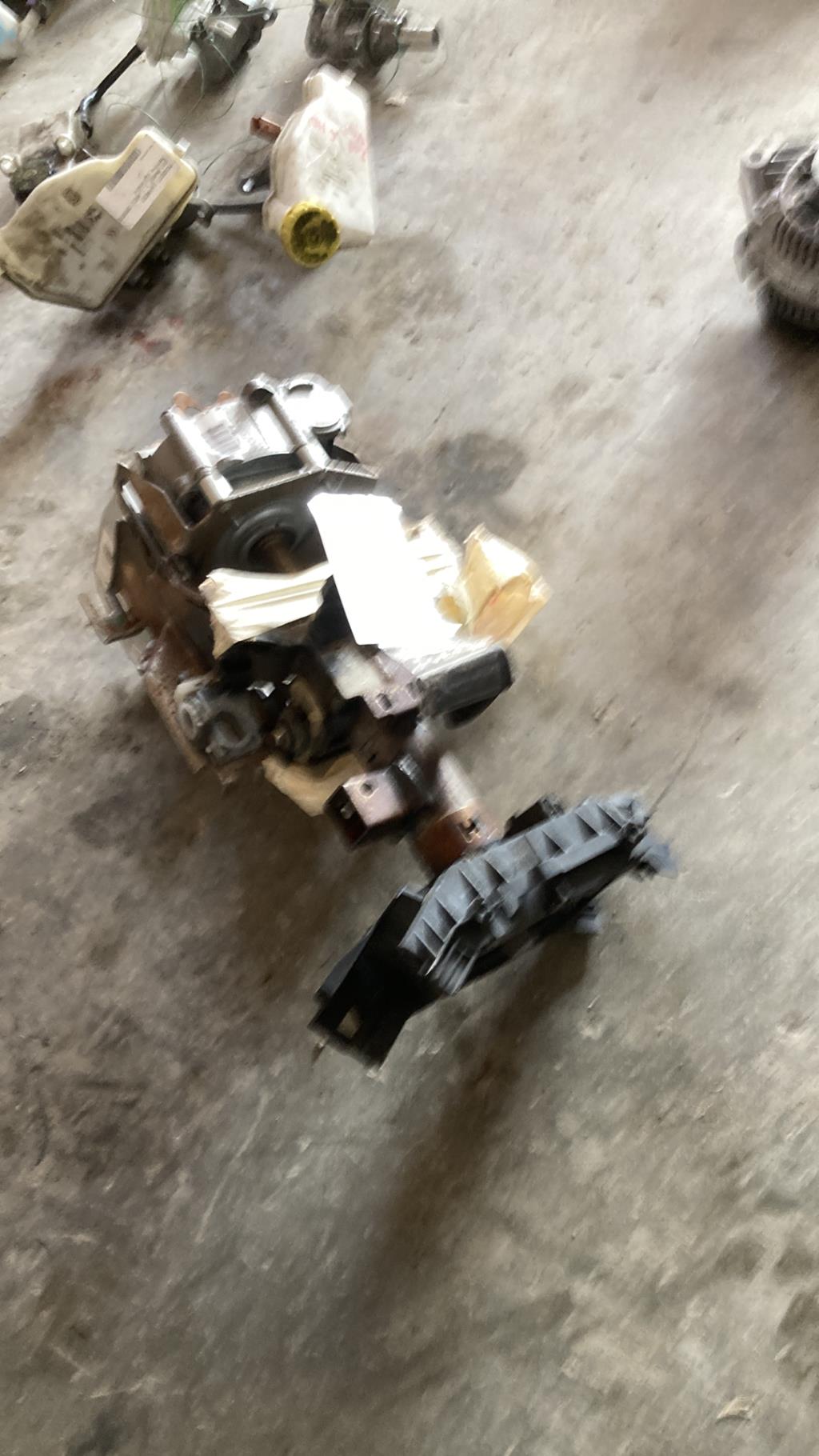 Colonne de direction RENAULT CLIO 3 PHASE 1 Diesel - 1