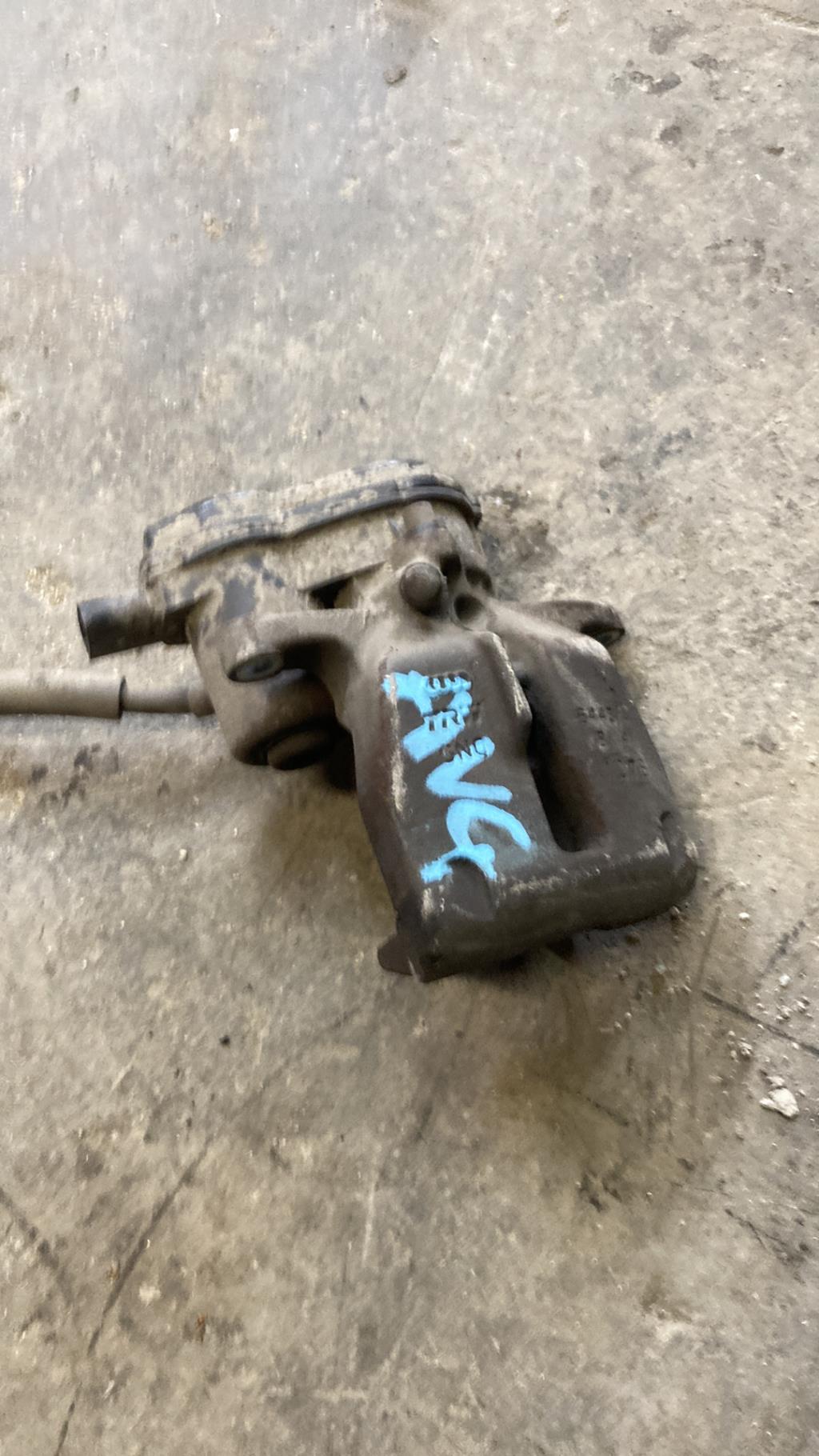 Etrier arriere gauche (freinage) AUDI A4 3 AVANT PHASE 1 BREAK Diesel - 1